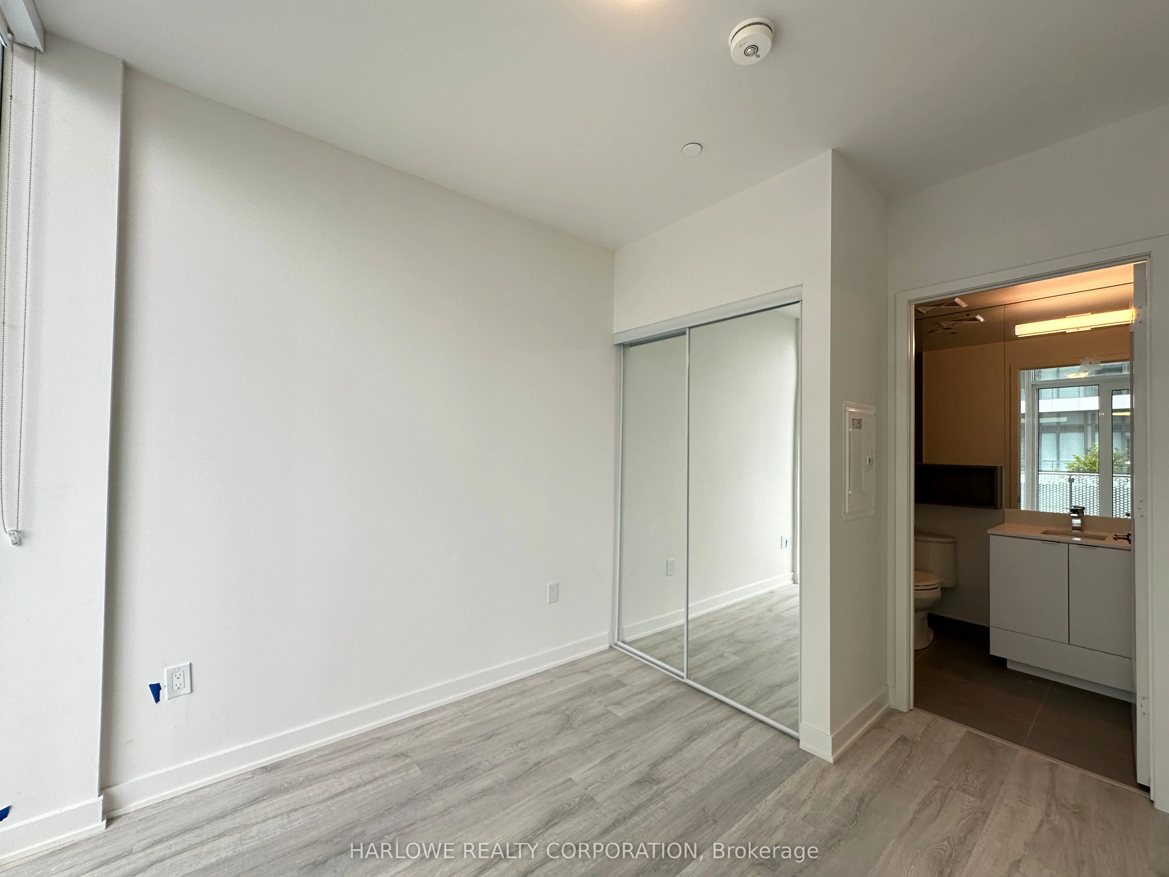 135 Lower Sherbourne Street, #1931 W