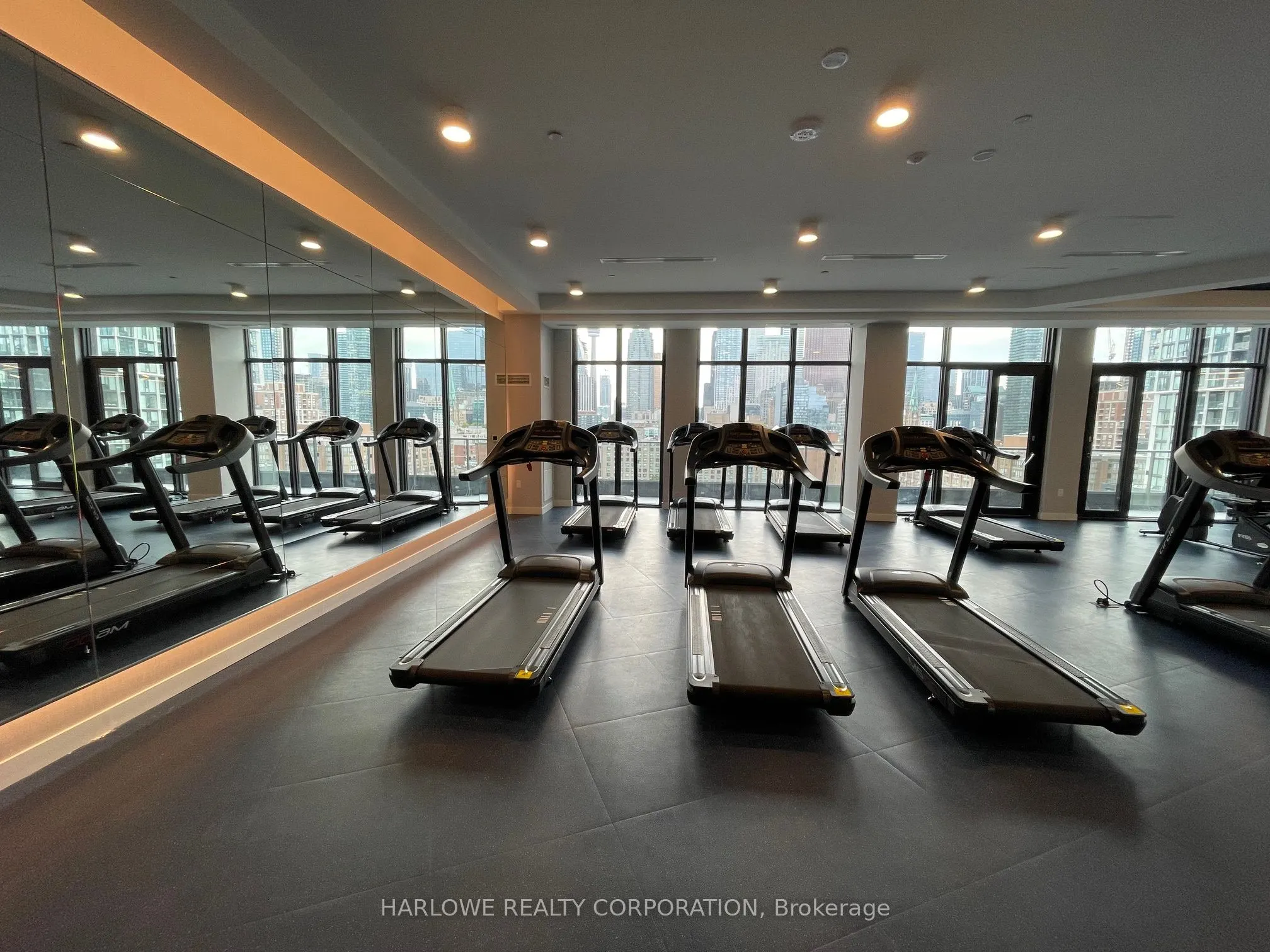135 Lower Sherbourne Street, #1931 W