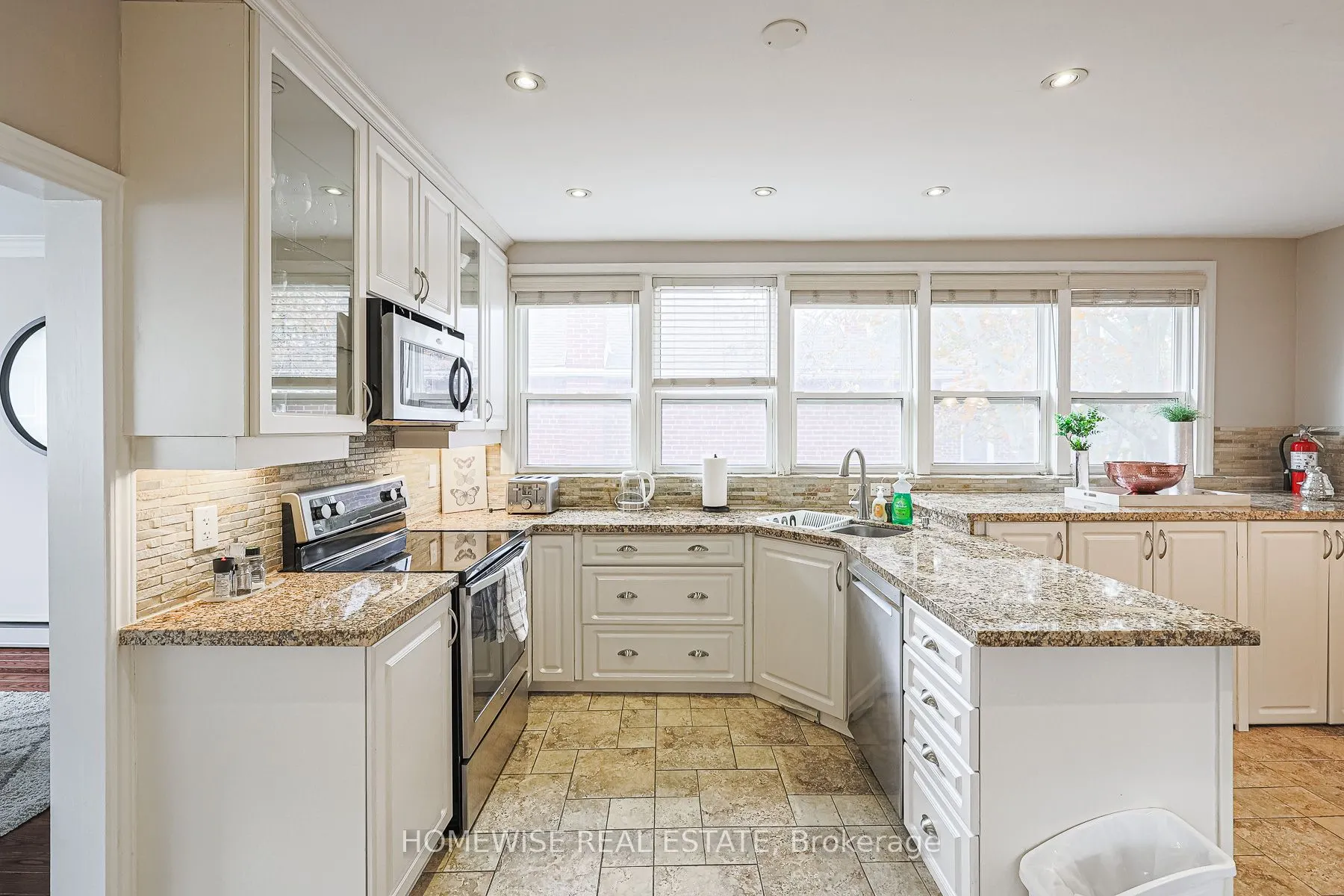 8 Ridge Hill Drive, #4