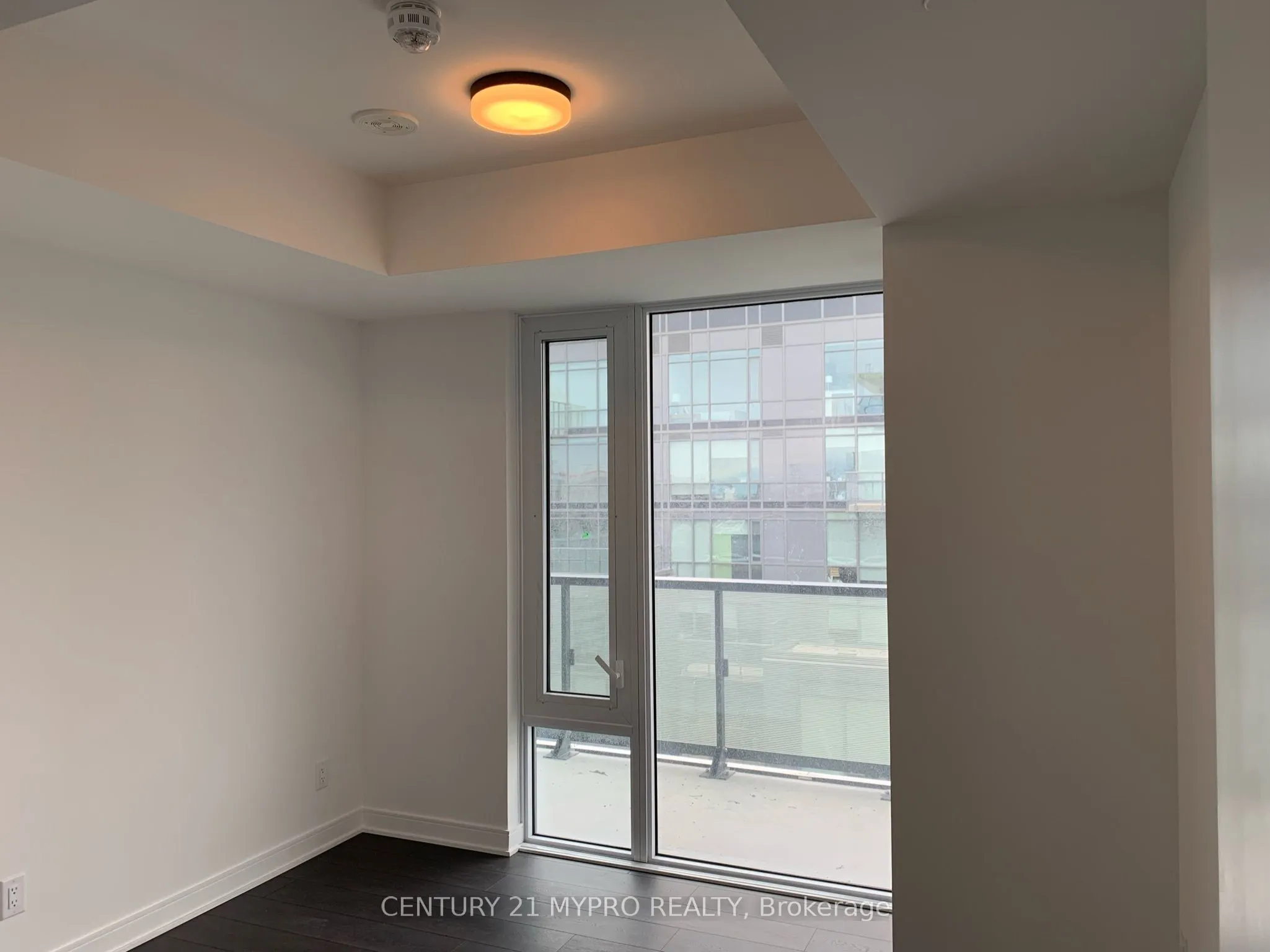180 Mill Street, #S709