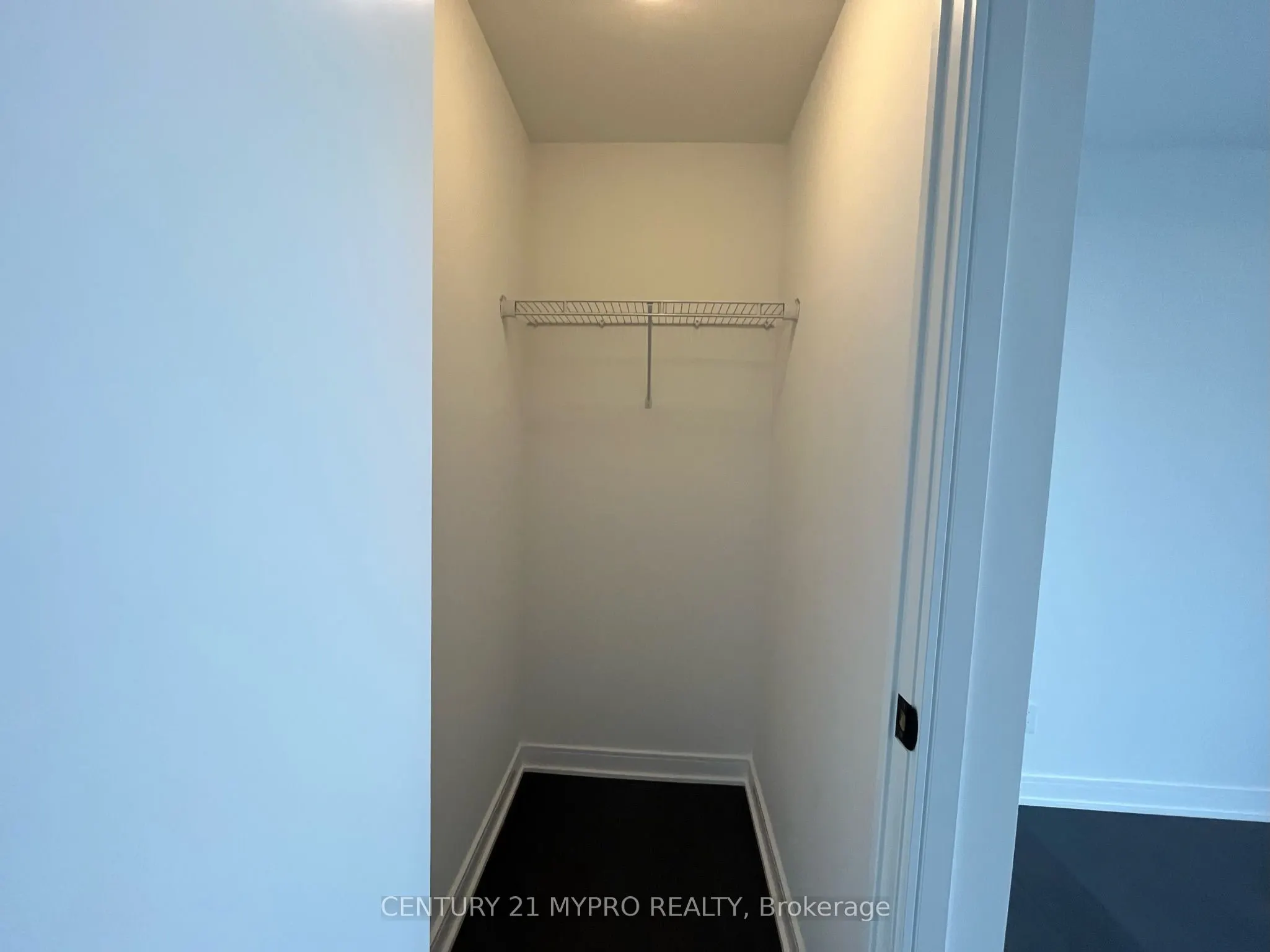 180 Mill Street, #S709