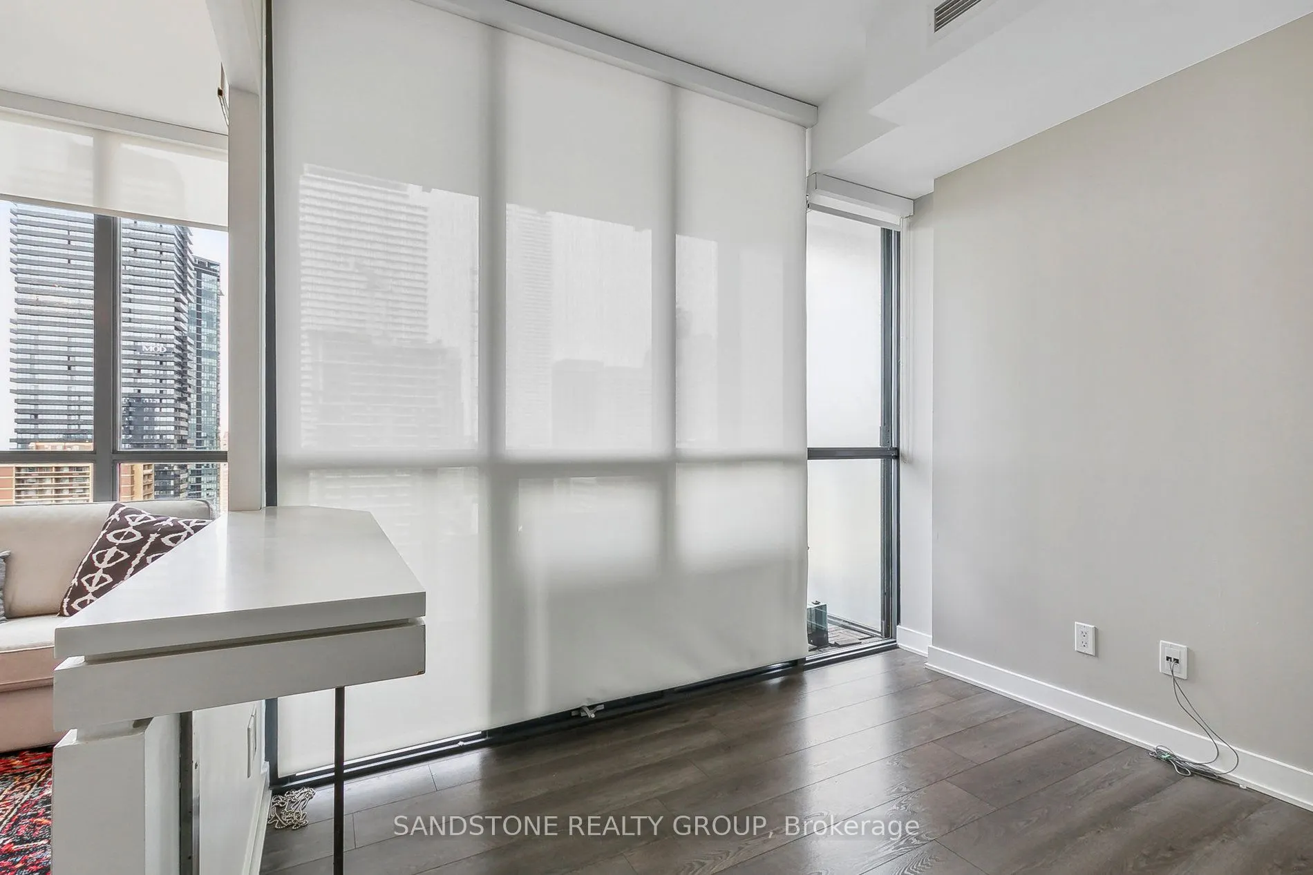 110 Charles Street E, #2604