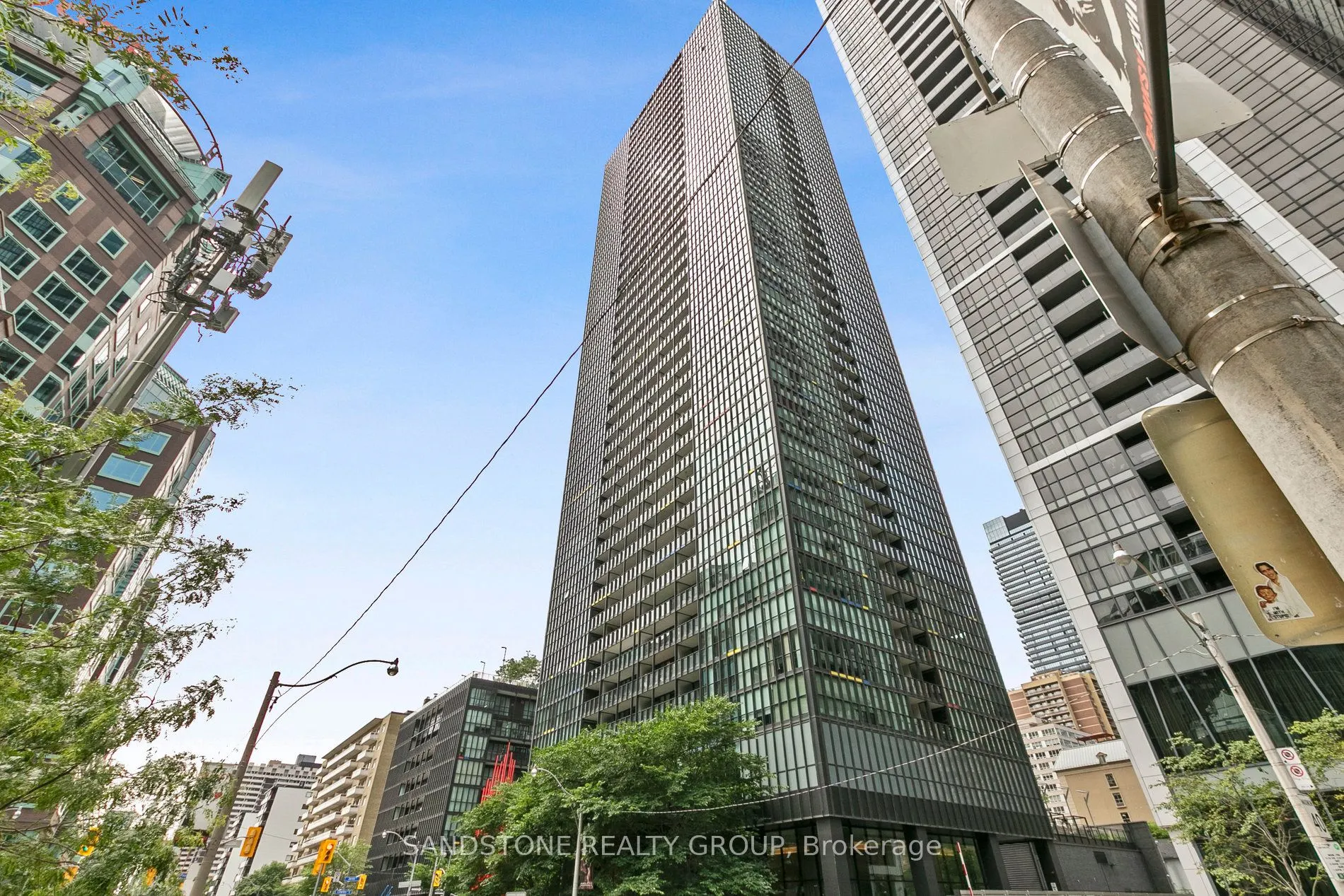 110 Charles Street E, #2604