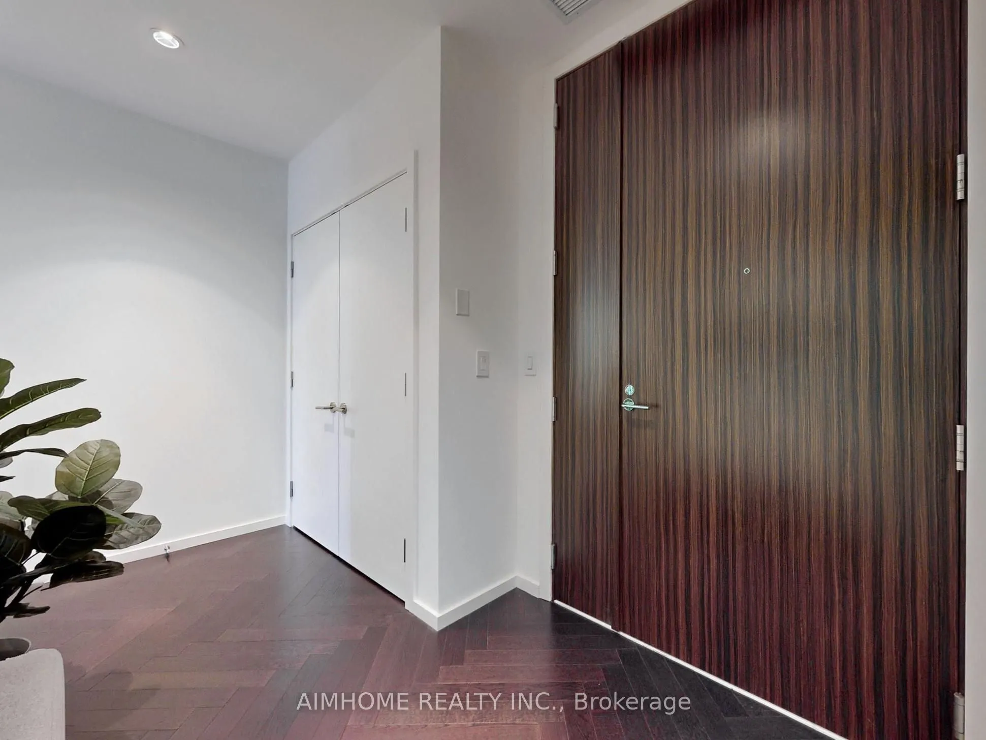 180 University Avenue, #5004