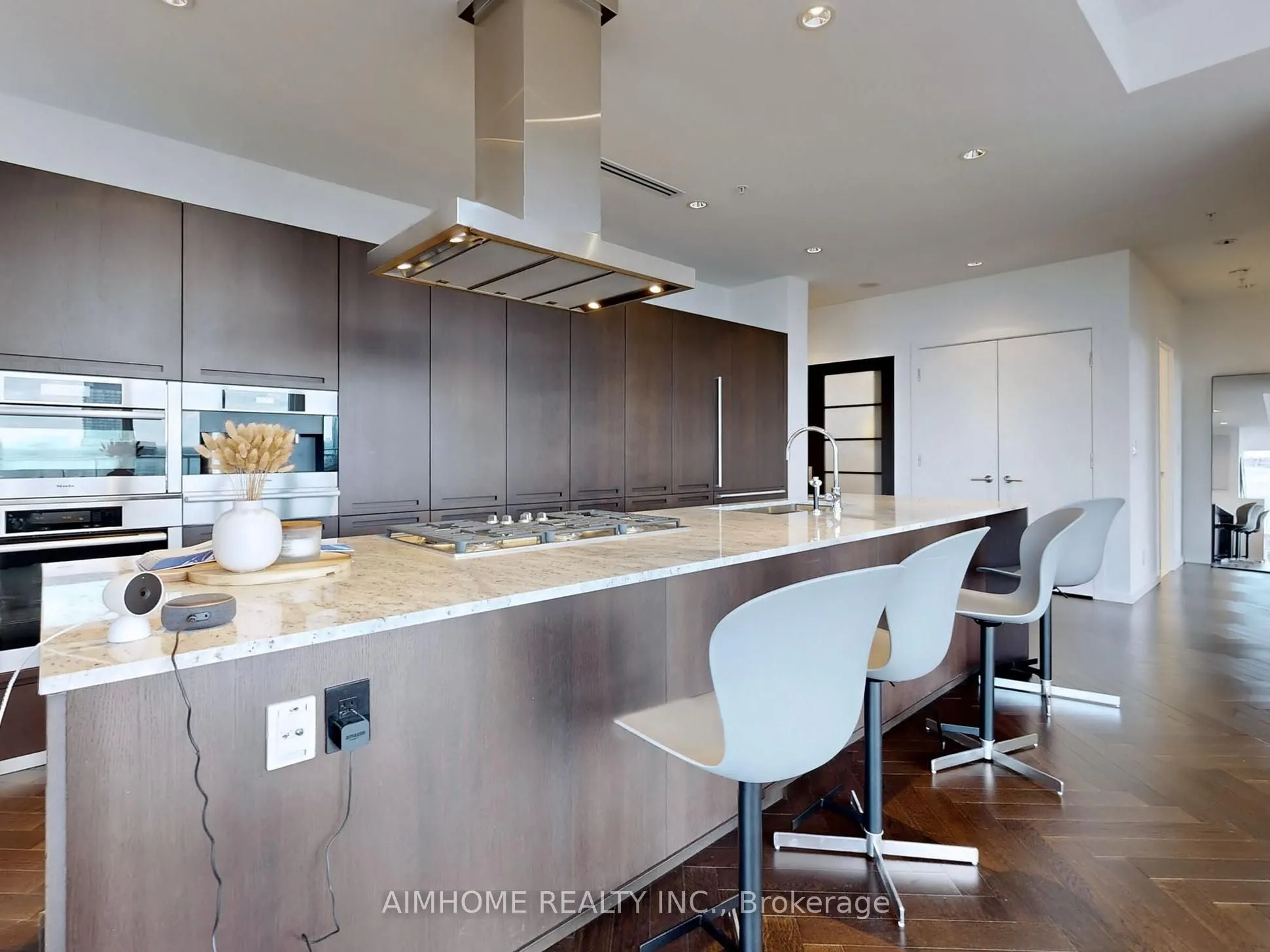 180 University Avenue, #5004