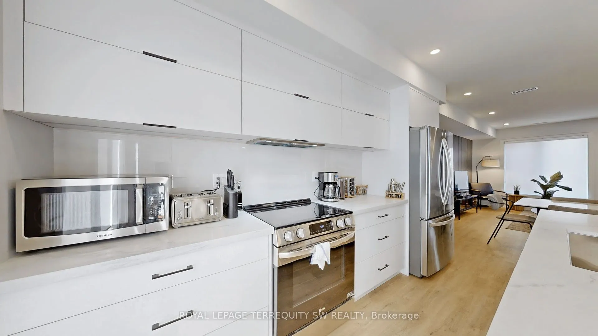 144 Dovercourt Road, #Coach House