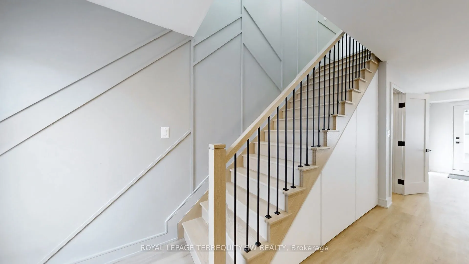 144 Dovercourt Road, #Coach House