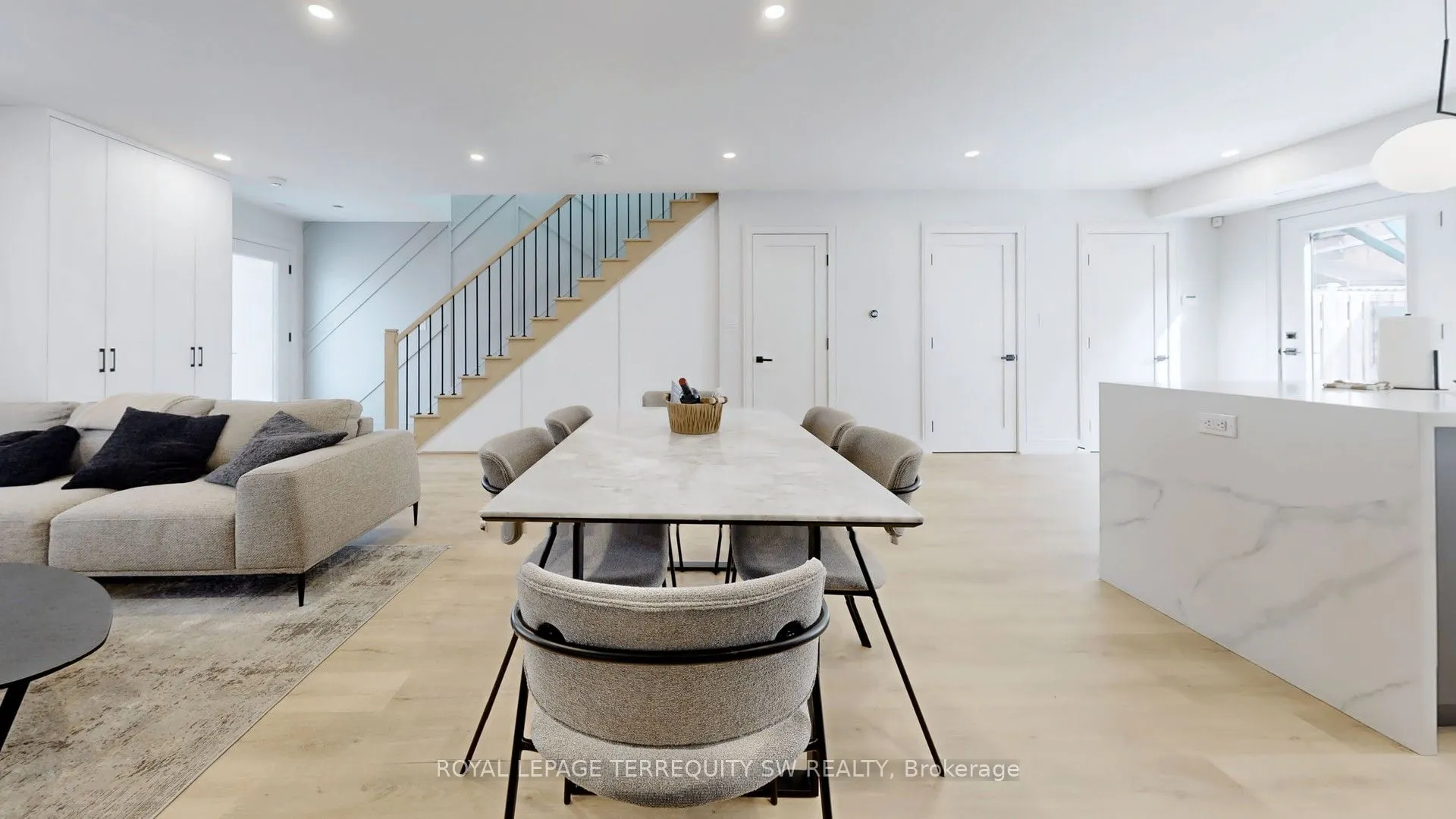 144 Dovercourt Road, #Coach House