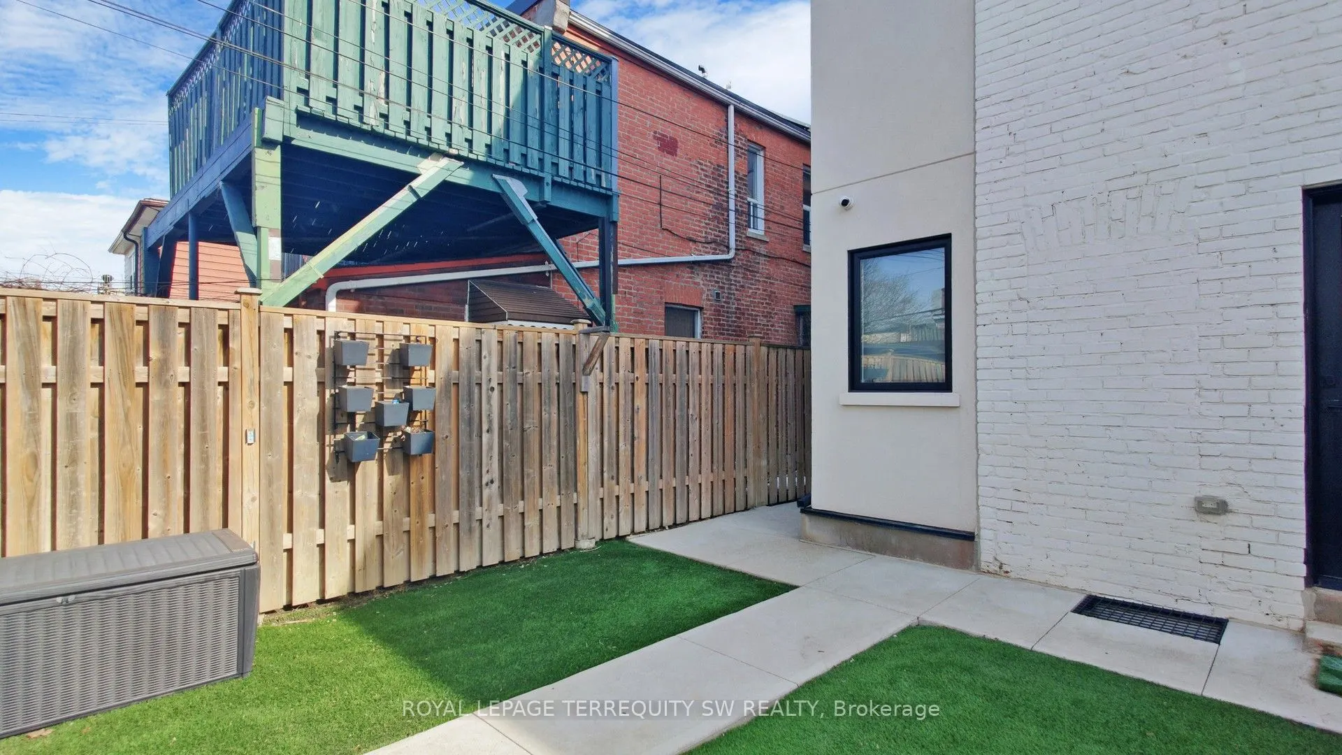 144 Dovercourt Road, #Coach House