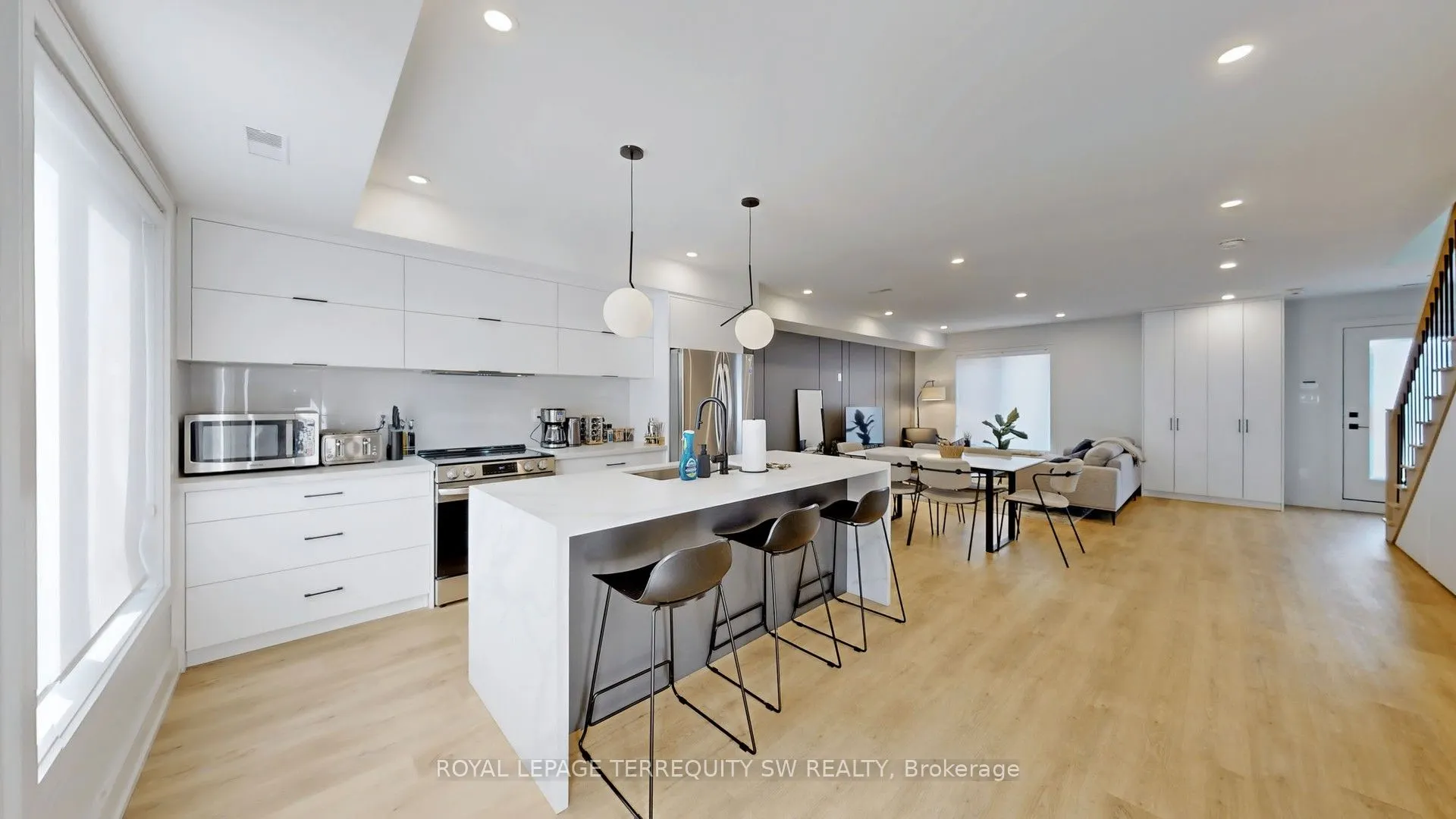 144 Dovercourt Road, #Coach House