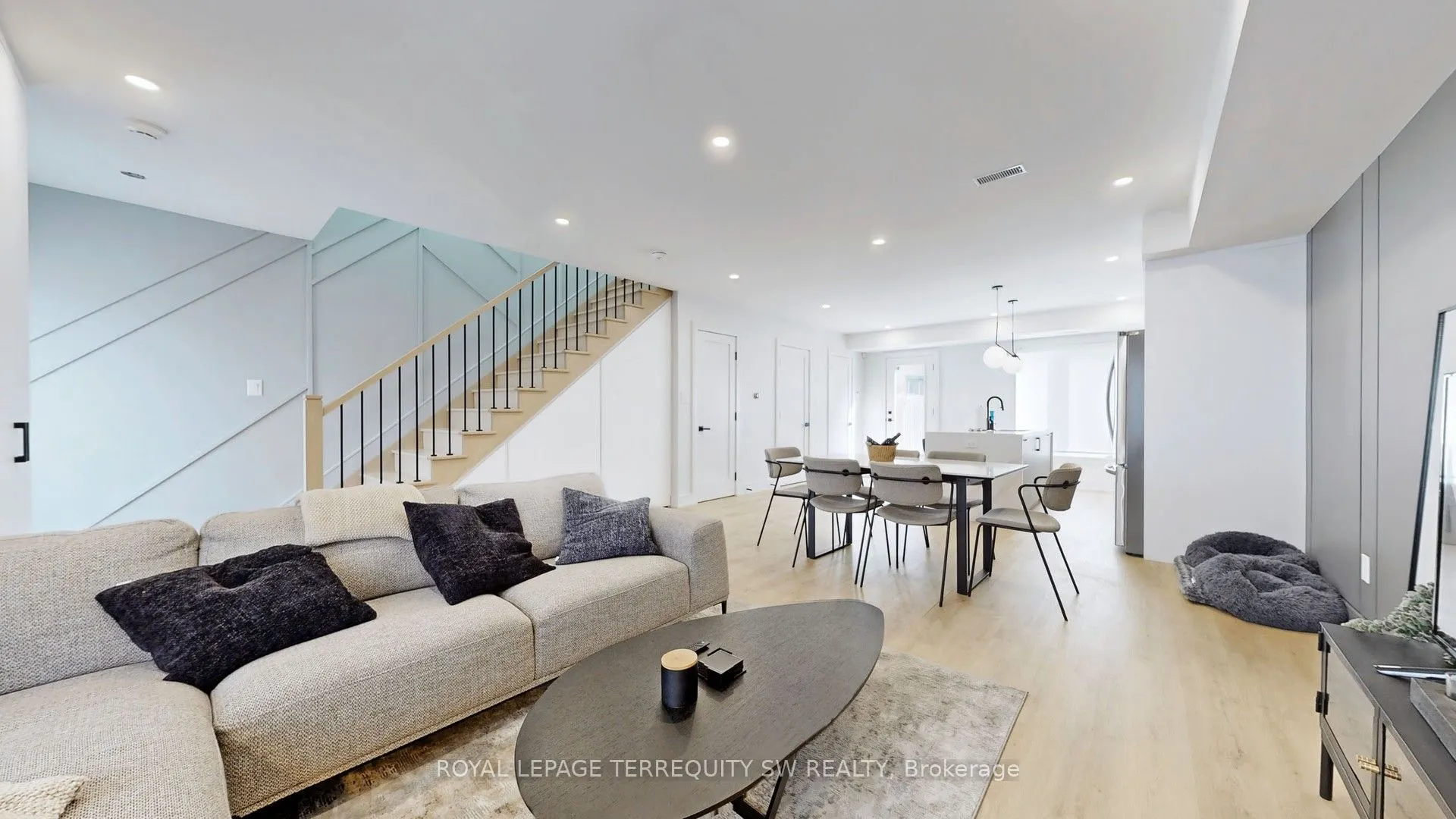 144 Dovercourt Road, #Coach House