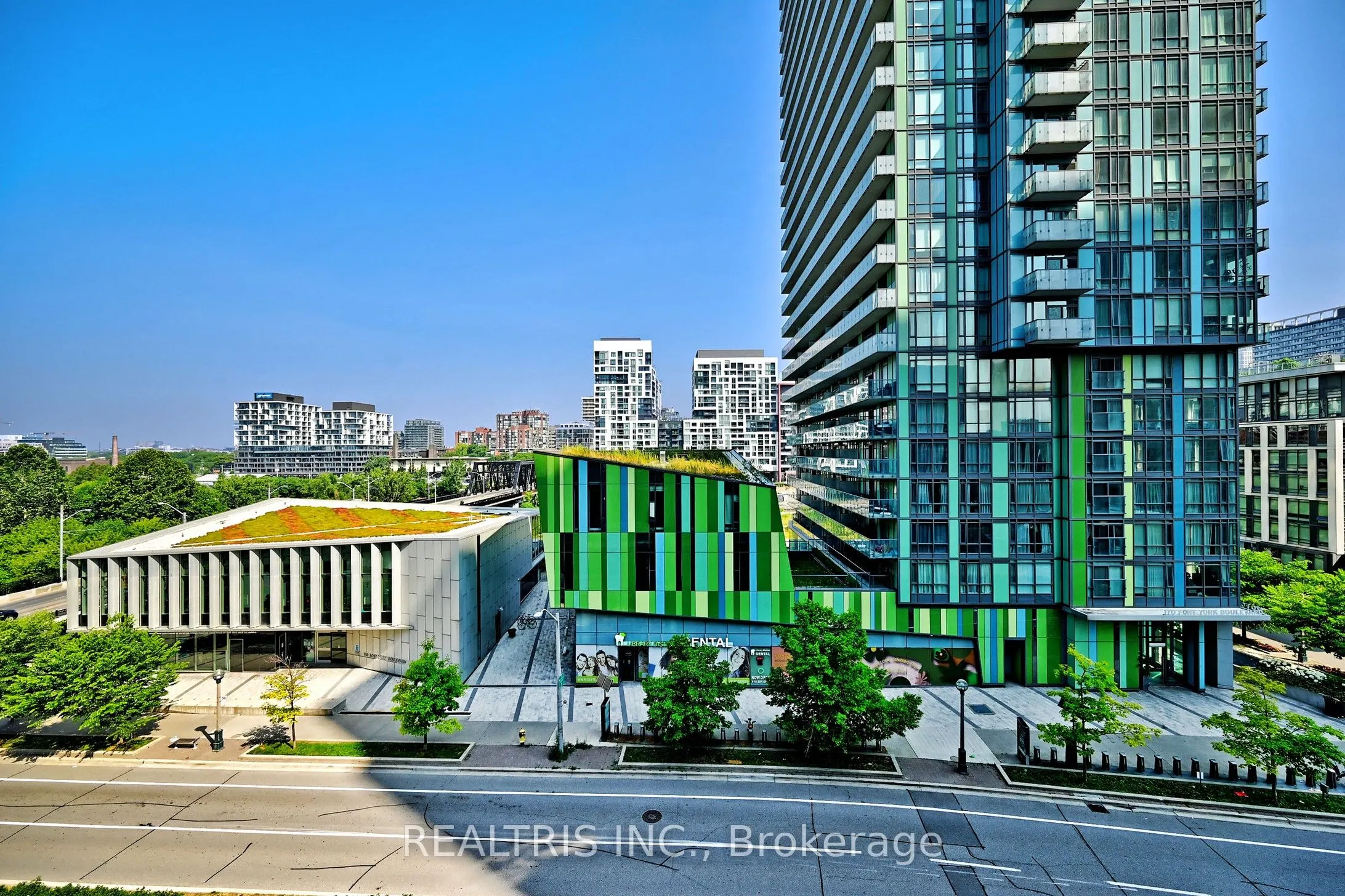 90 Queens Wharf Road, #611