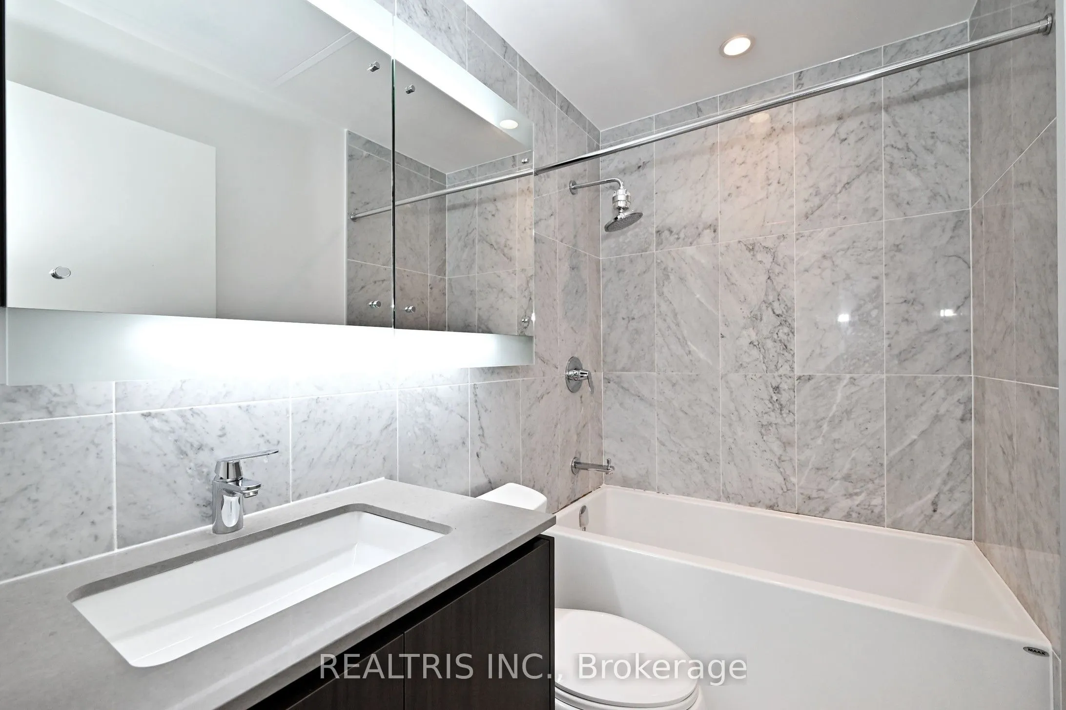 90 Queens Wharf Road, #611