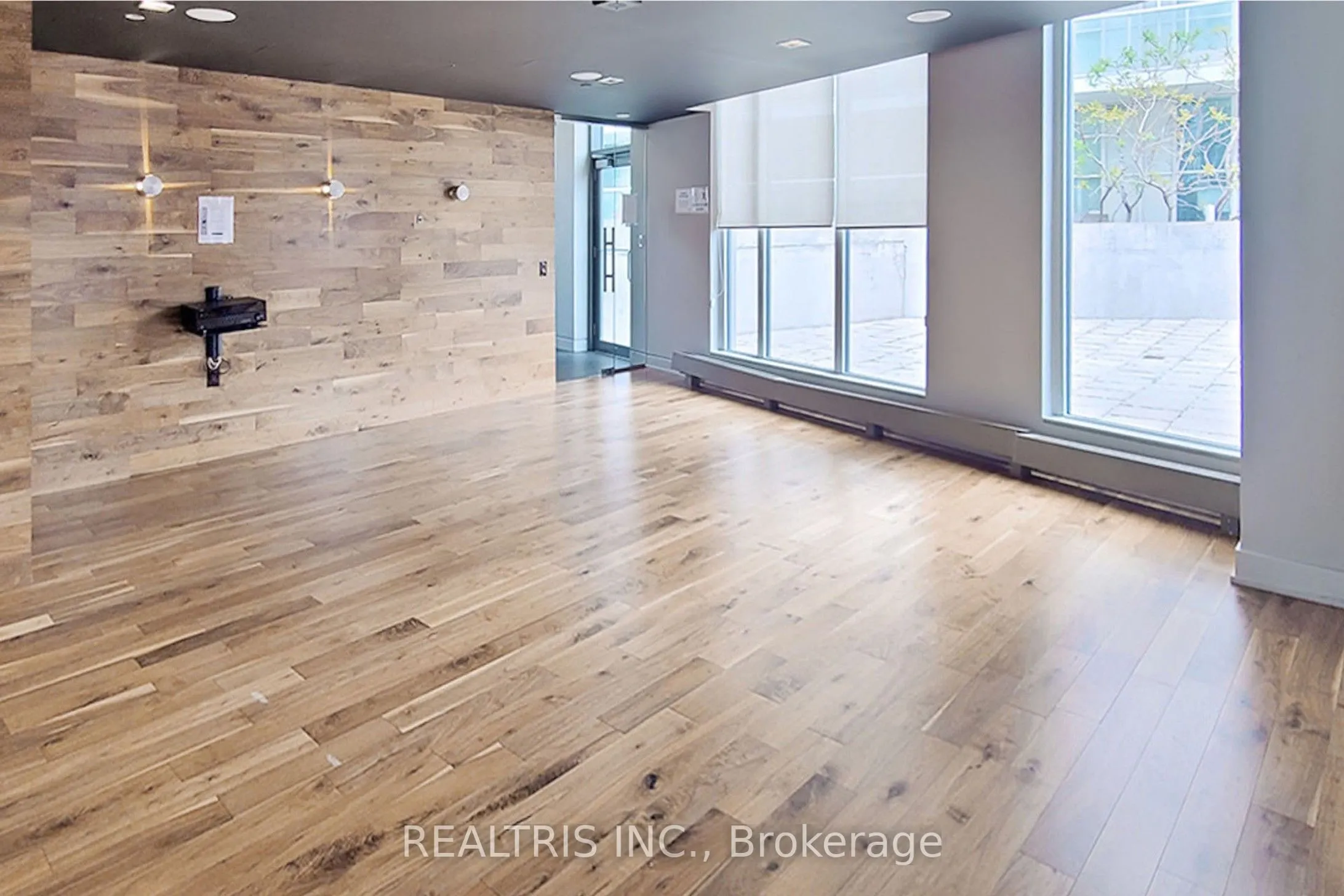 90 Queens Wharf Road, #611