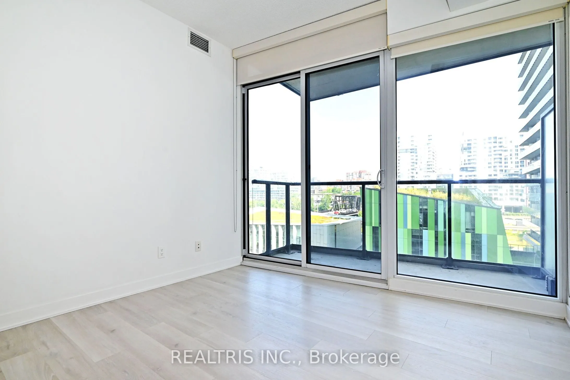 90 Queens Wharf Road, #611