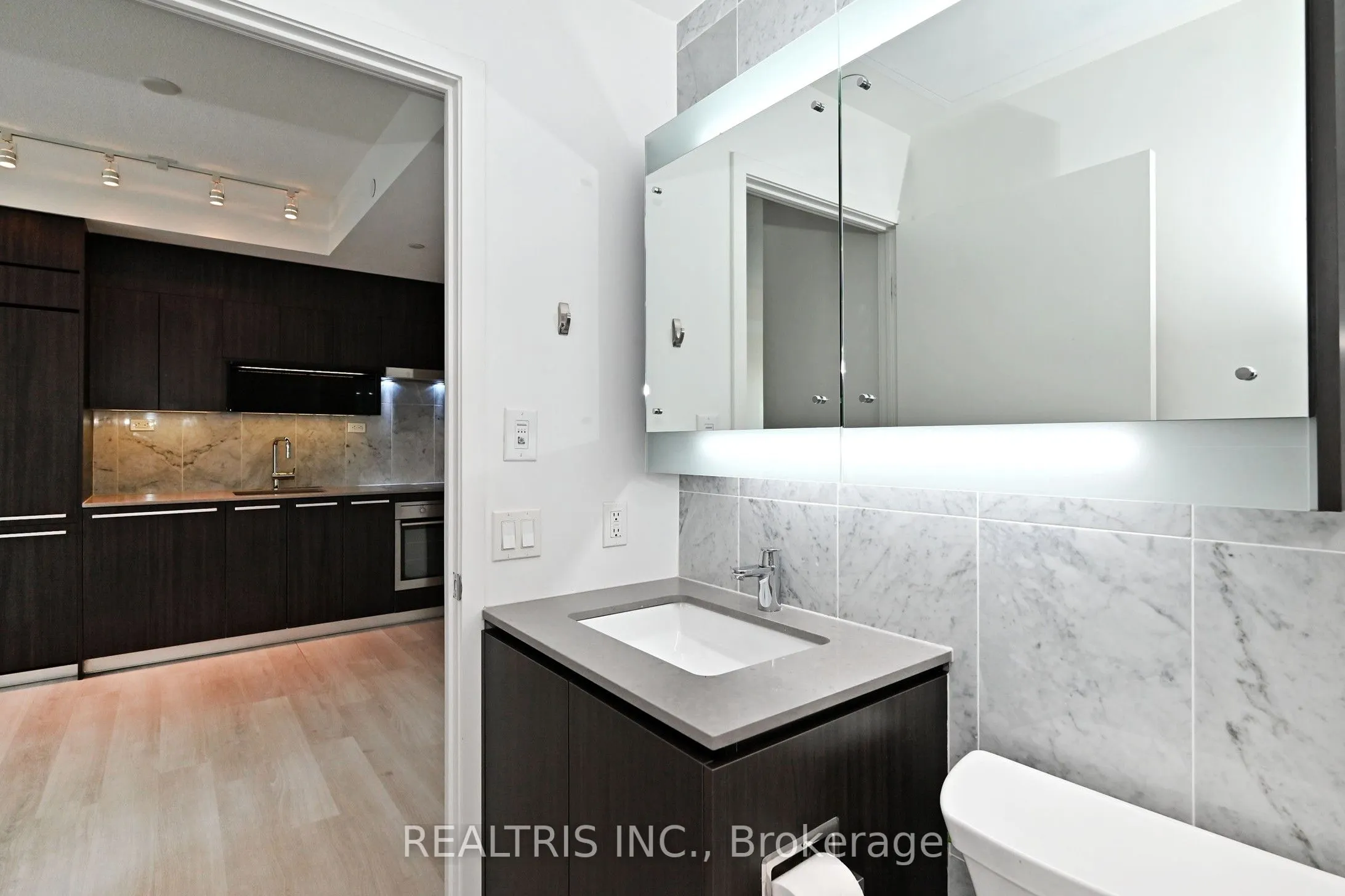 90 Queens Wharf Road, #611