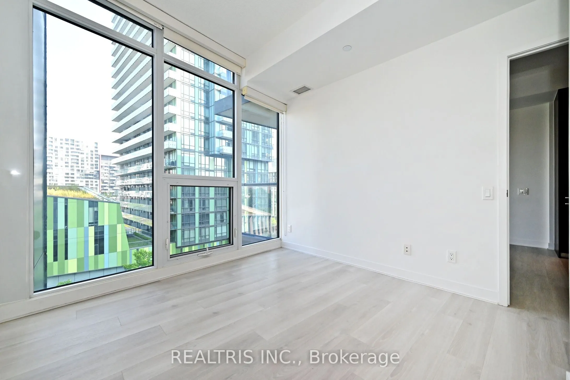 90 Queens Wharf Road, #611