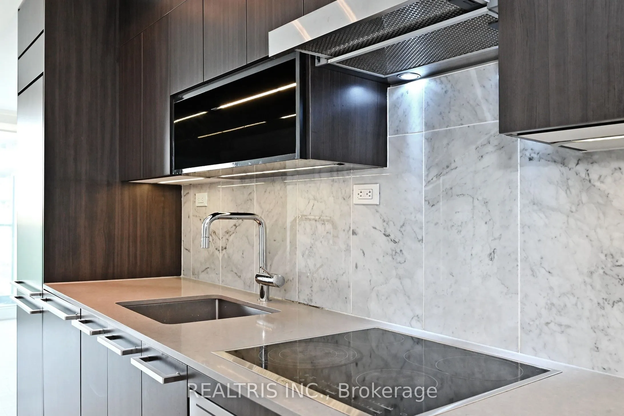 90 Queens Wharf Road, #611
