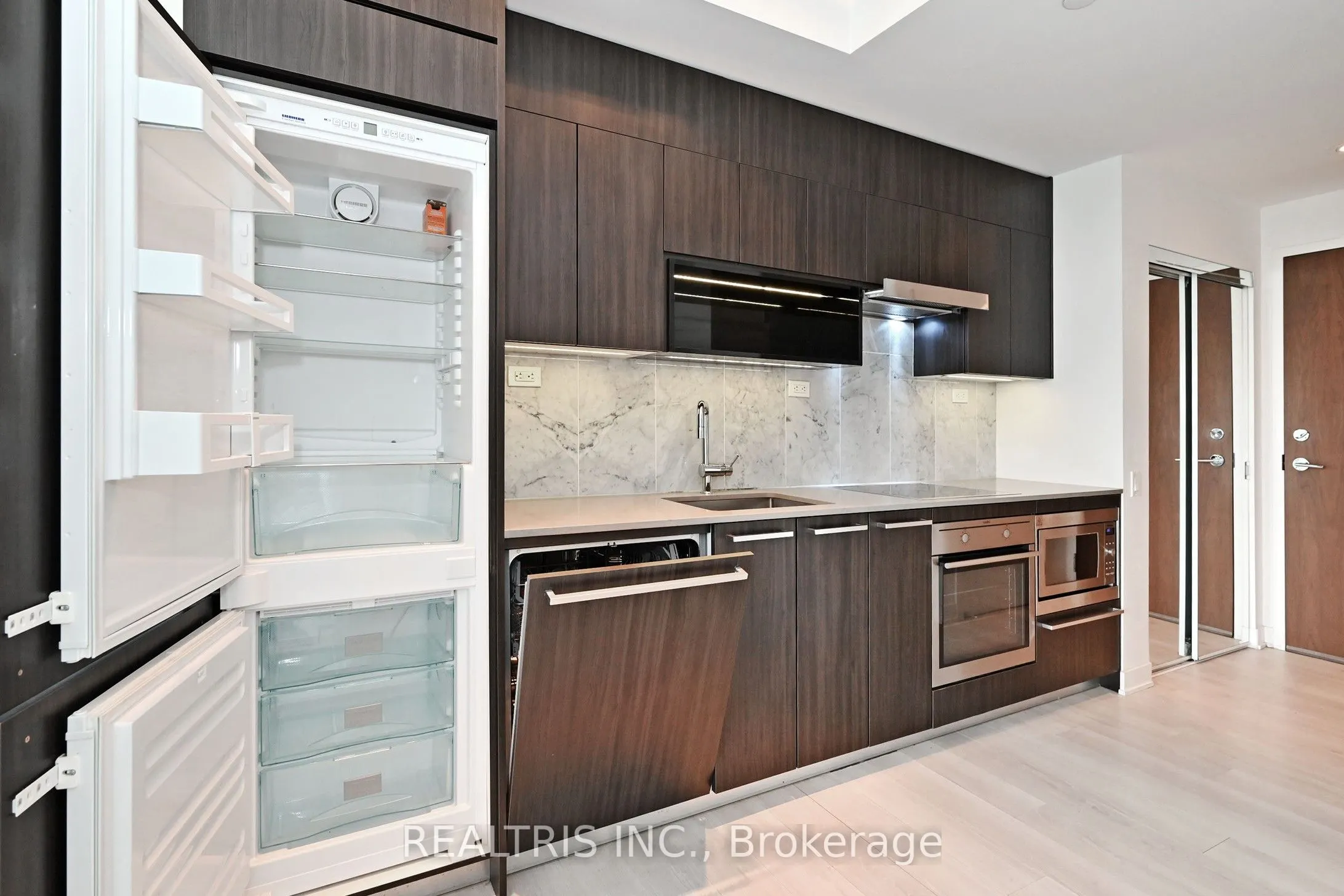 90 Queens Wharf Road, #611