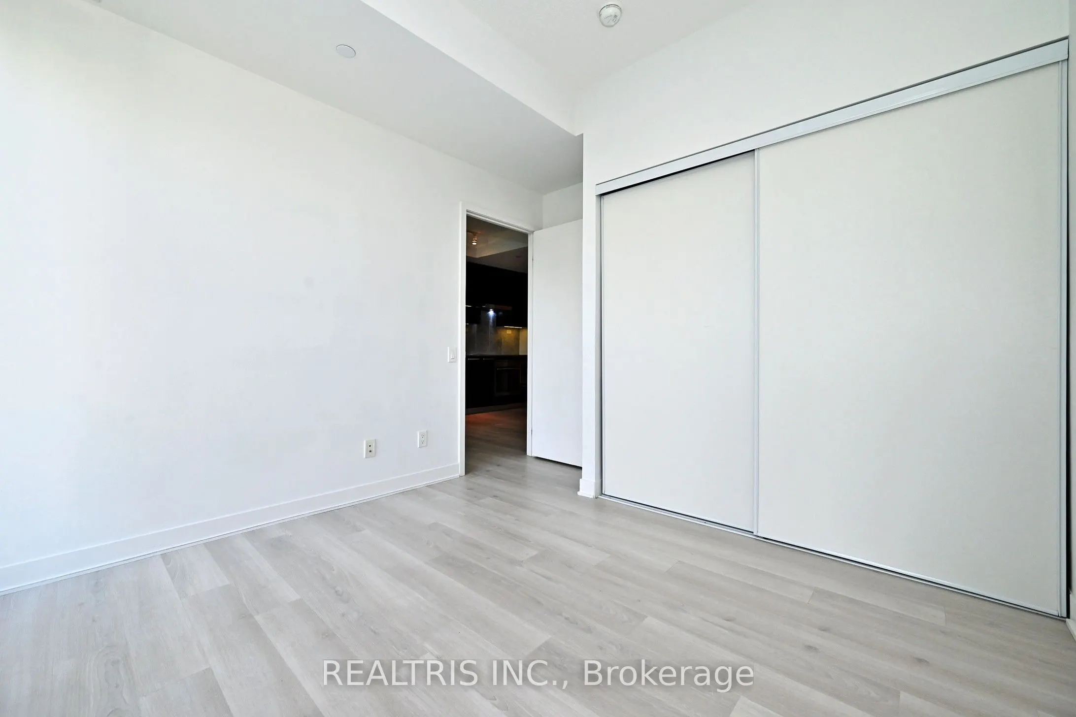 90 Queens Wharf Road, #611