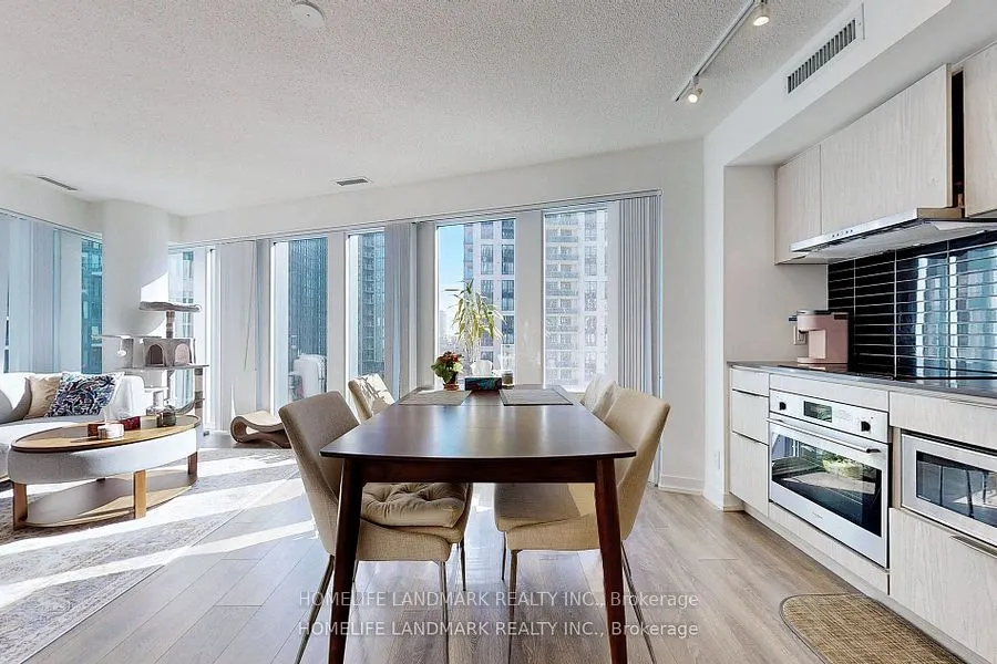 60 Shuter Street, #1502