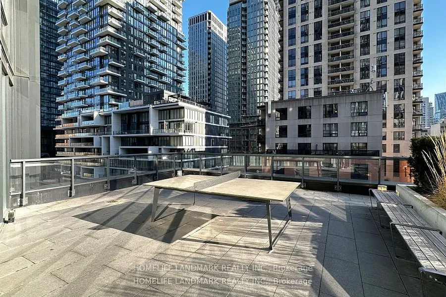 60 Shuter Street, #1502