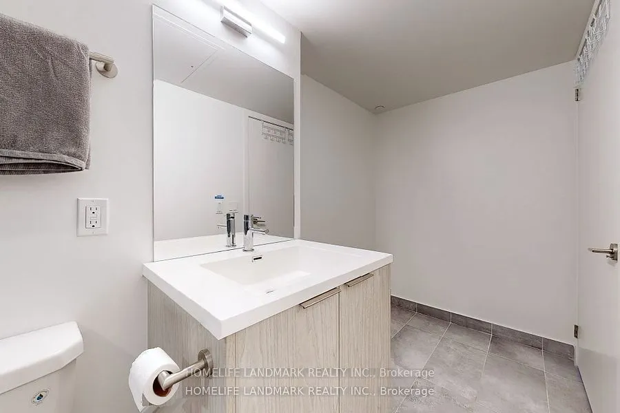 60 Shuter Street, #1502