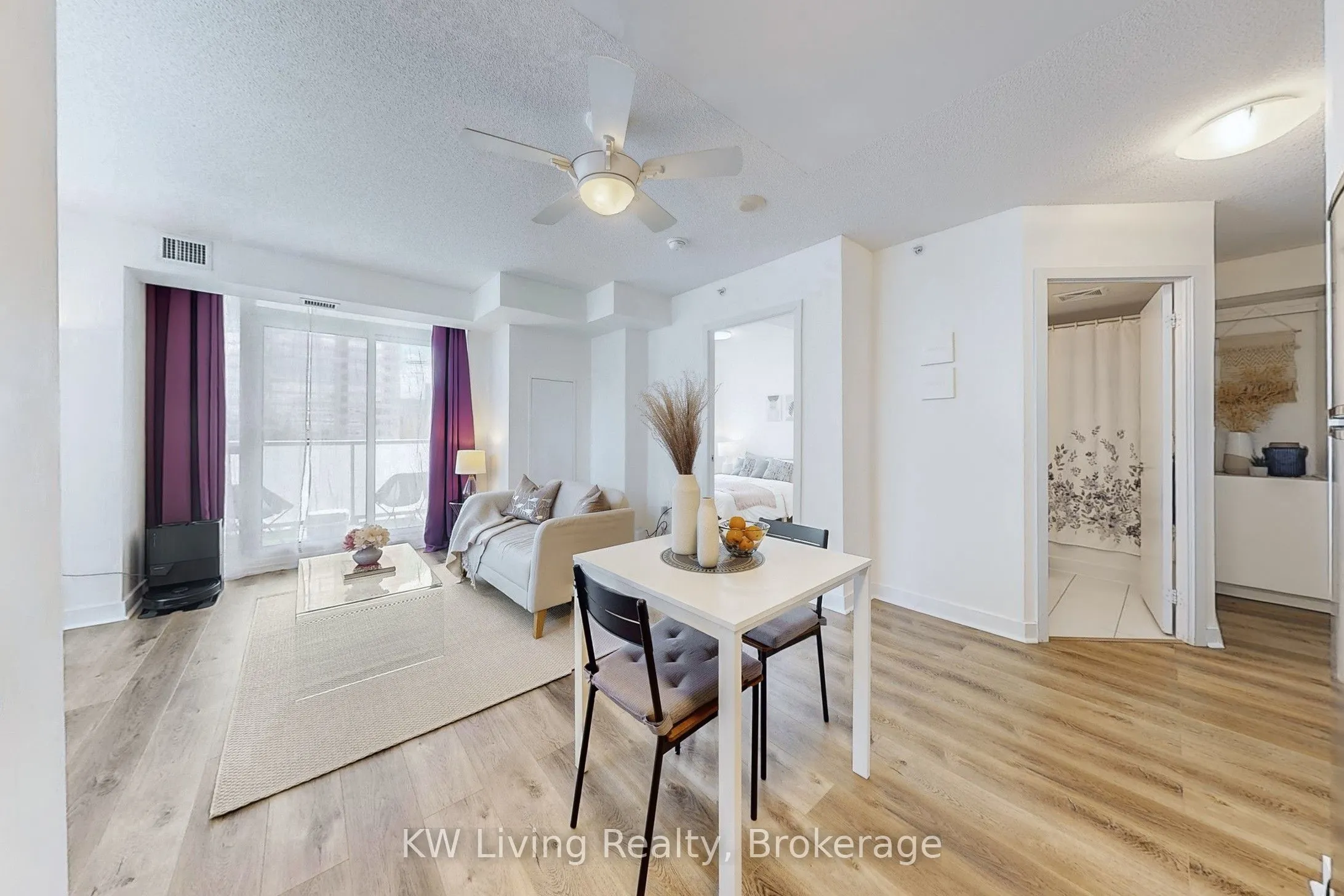 5740 Yonge Street, #409
