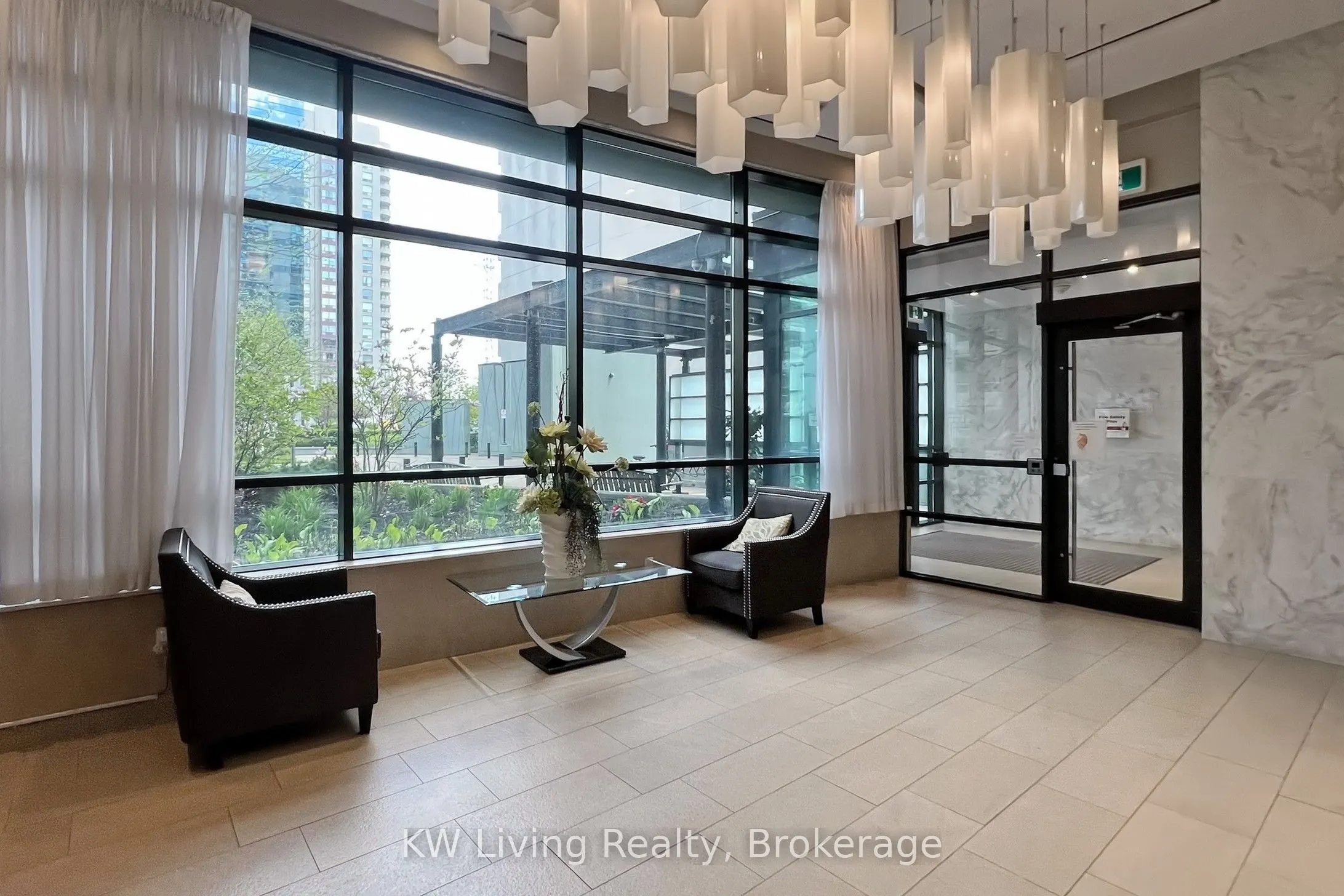 5740 Yonge Street, #409