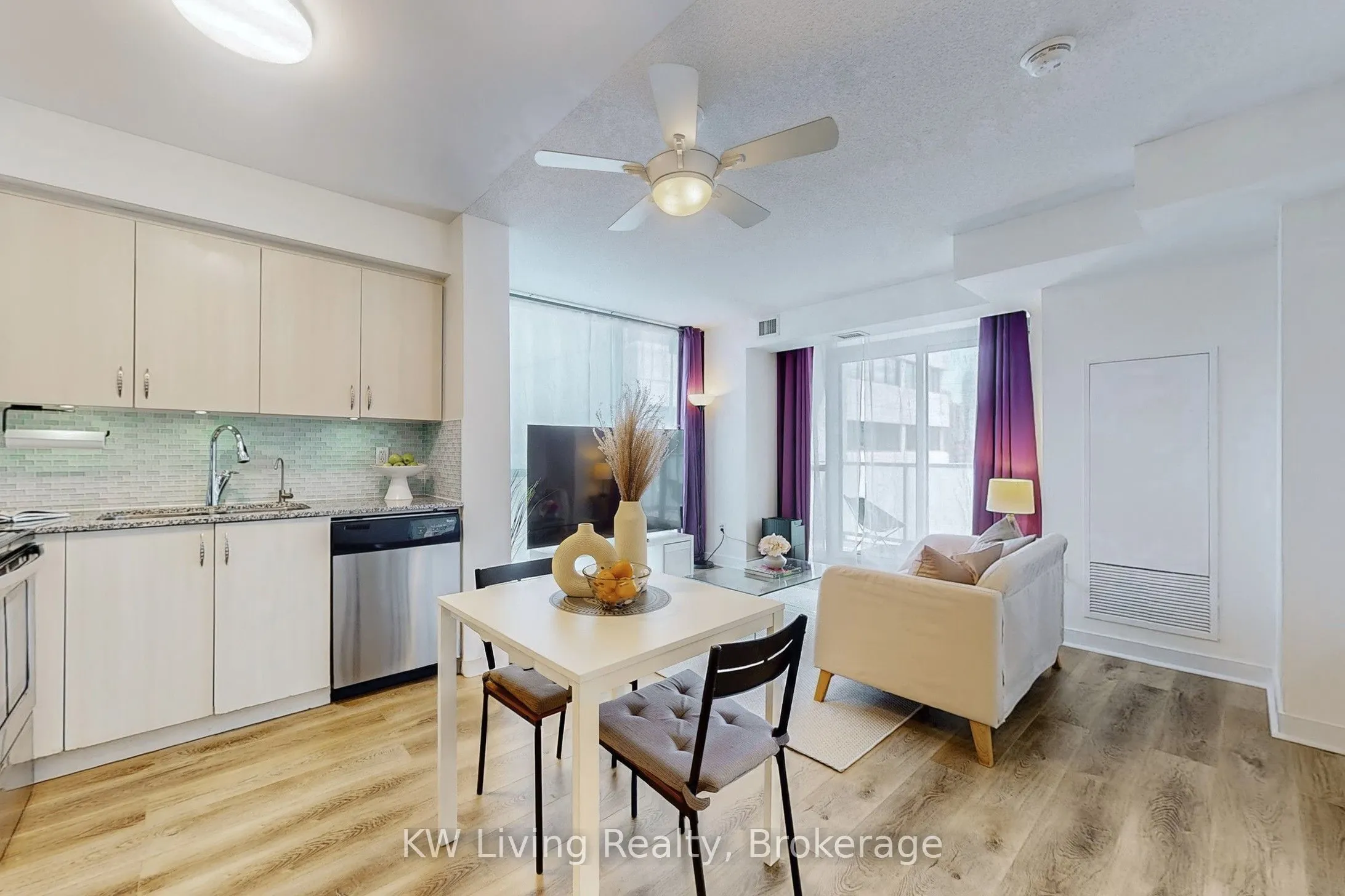 5740 Yonge Street, #409