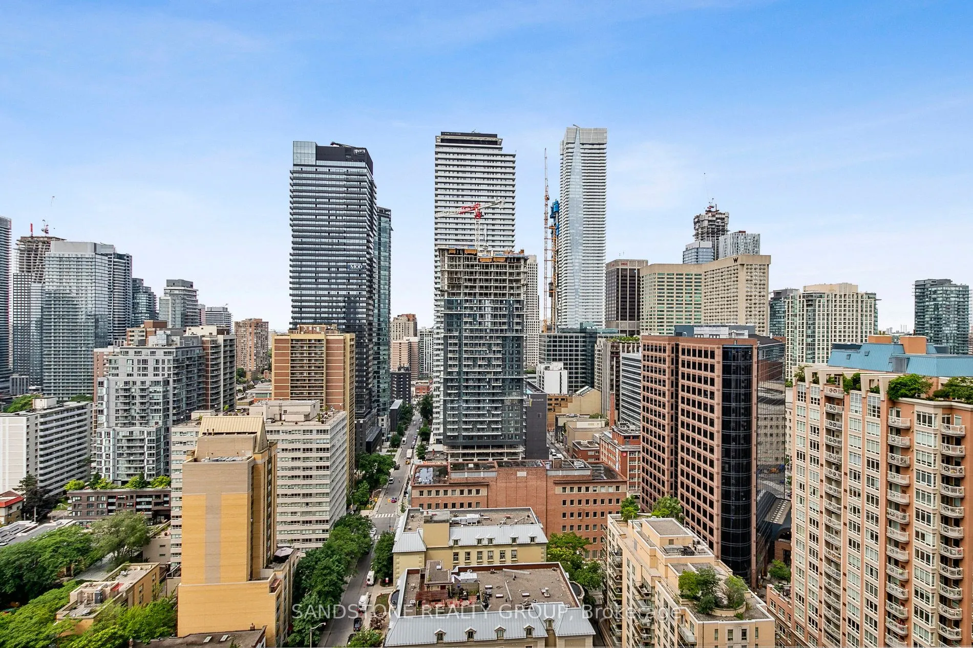 110 Charles Street E, #2604