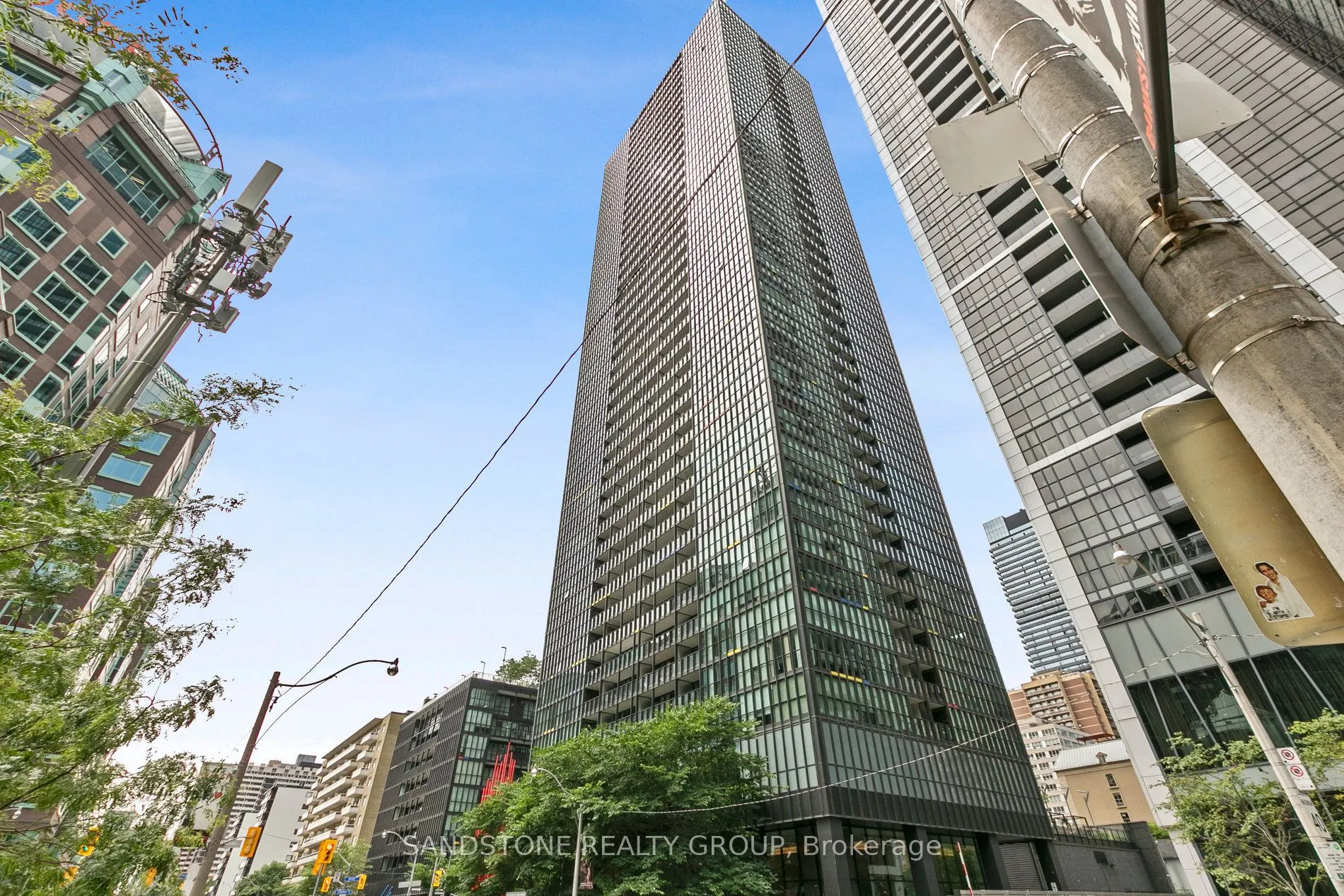 110 Charles Street E, #2604