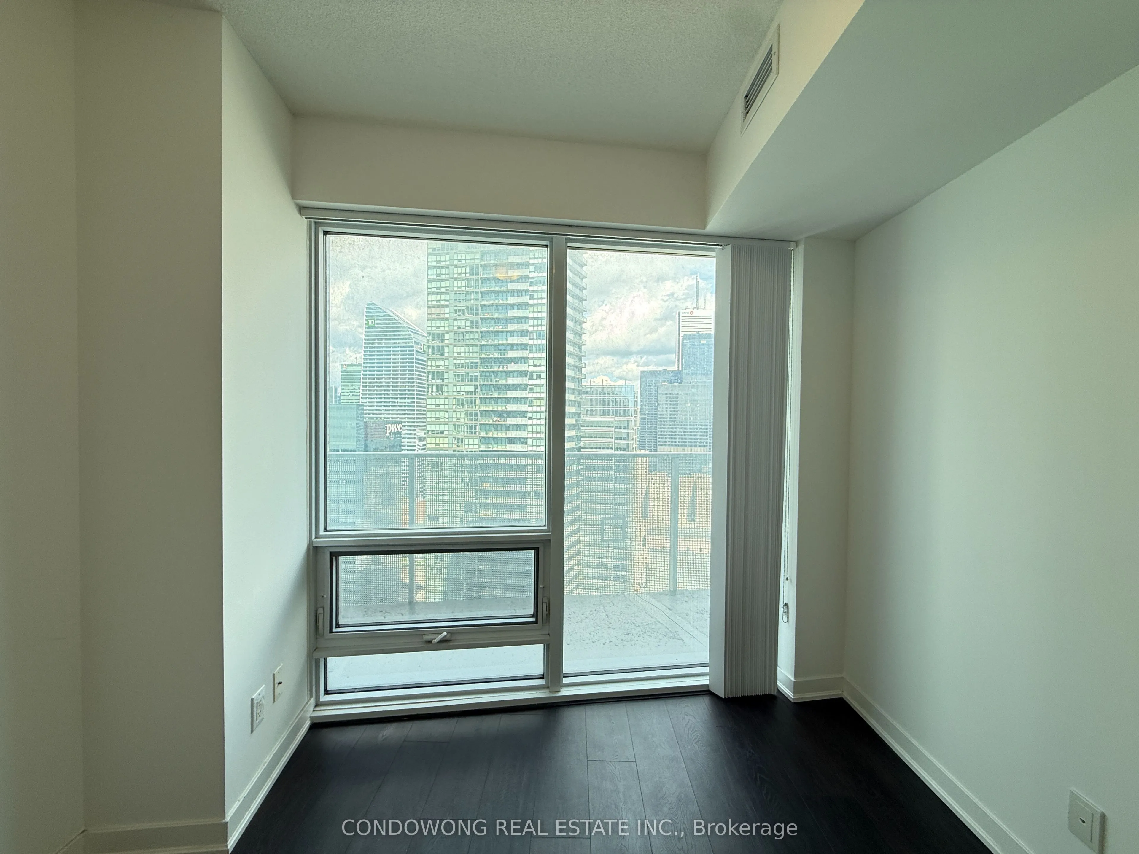 100 Harbour Street, #4102