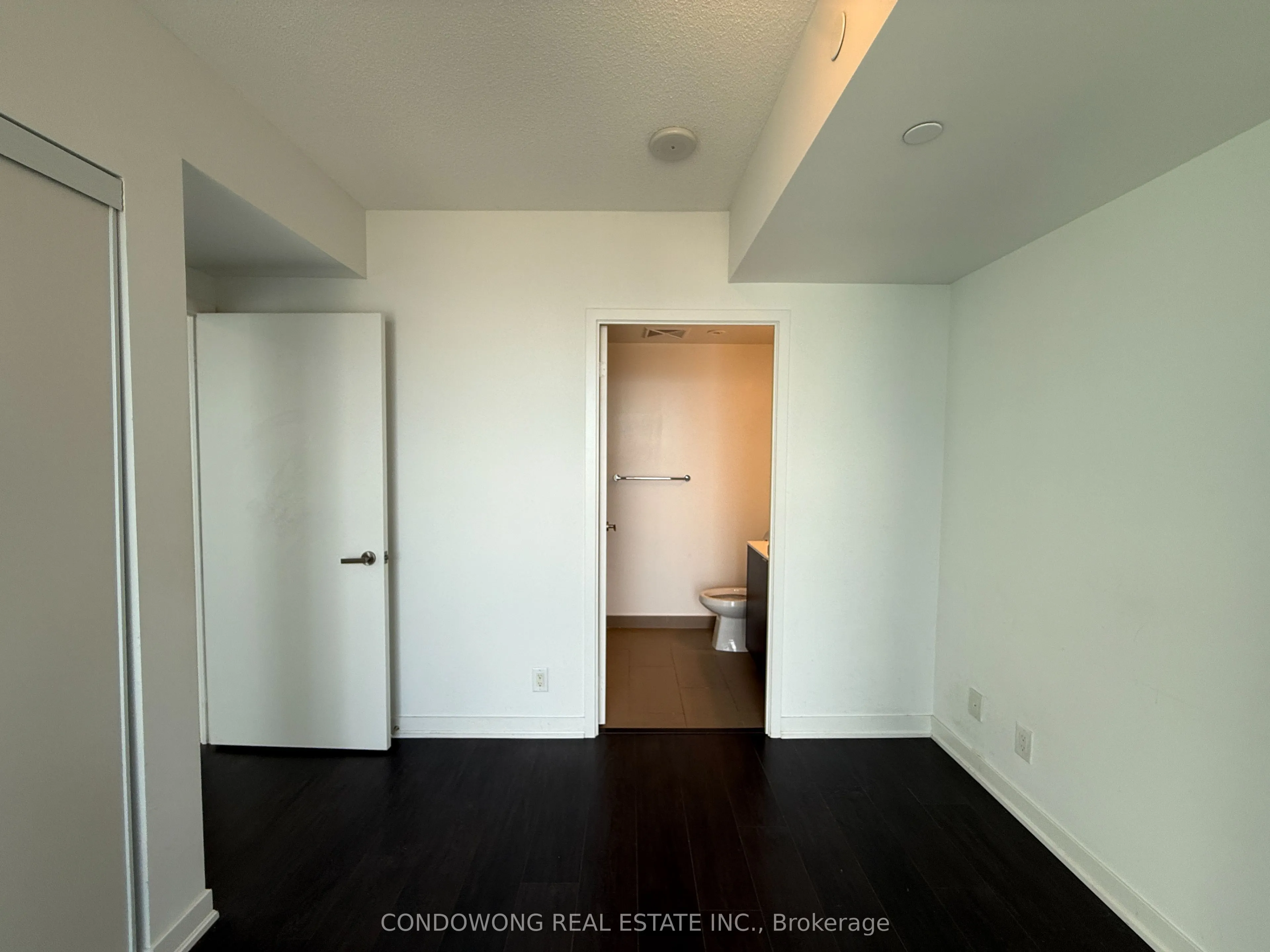 100 Harbour Street, #4102