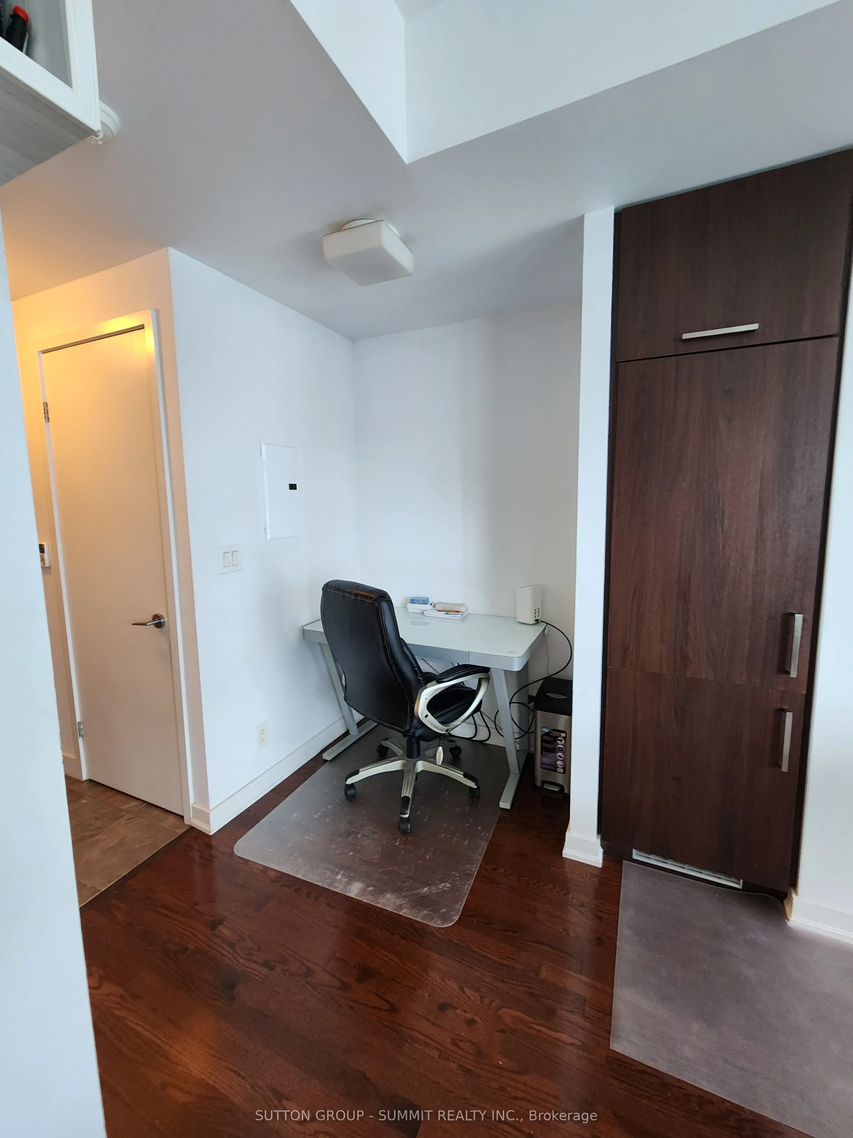 12 York Street, #2111