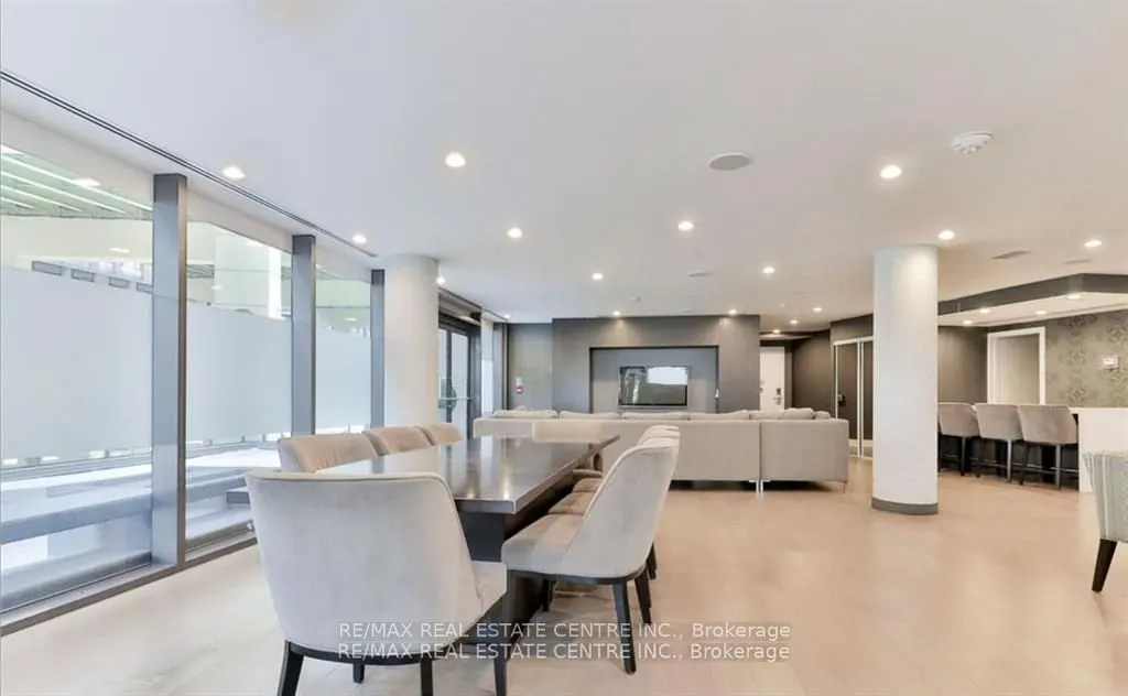 169 Fort York Boulevard, #911