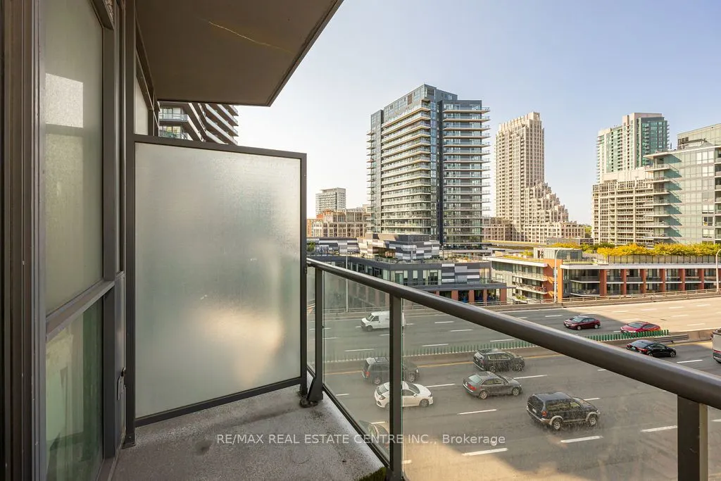 169 Fort York Boulevard, #911