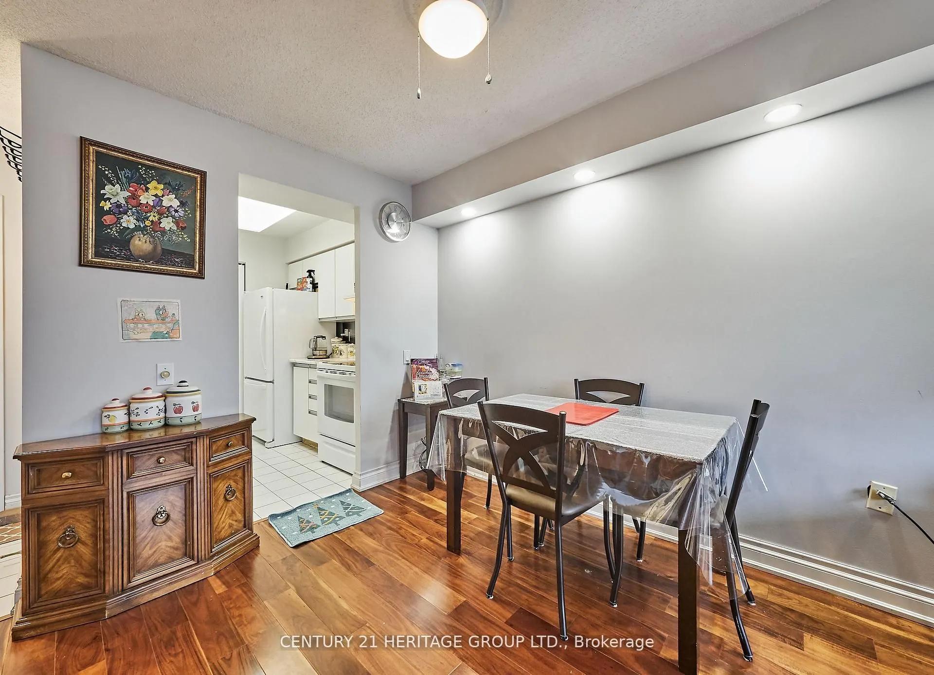 21 Overlea Boulevard, #511