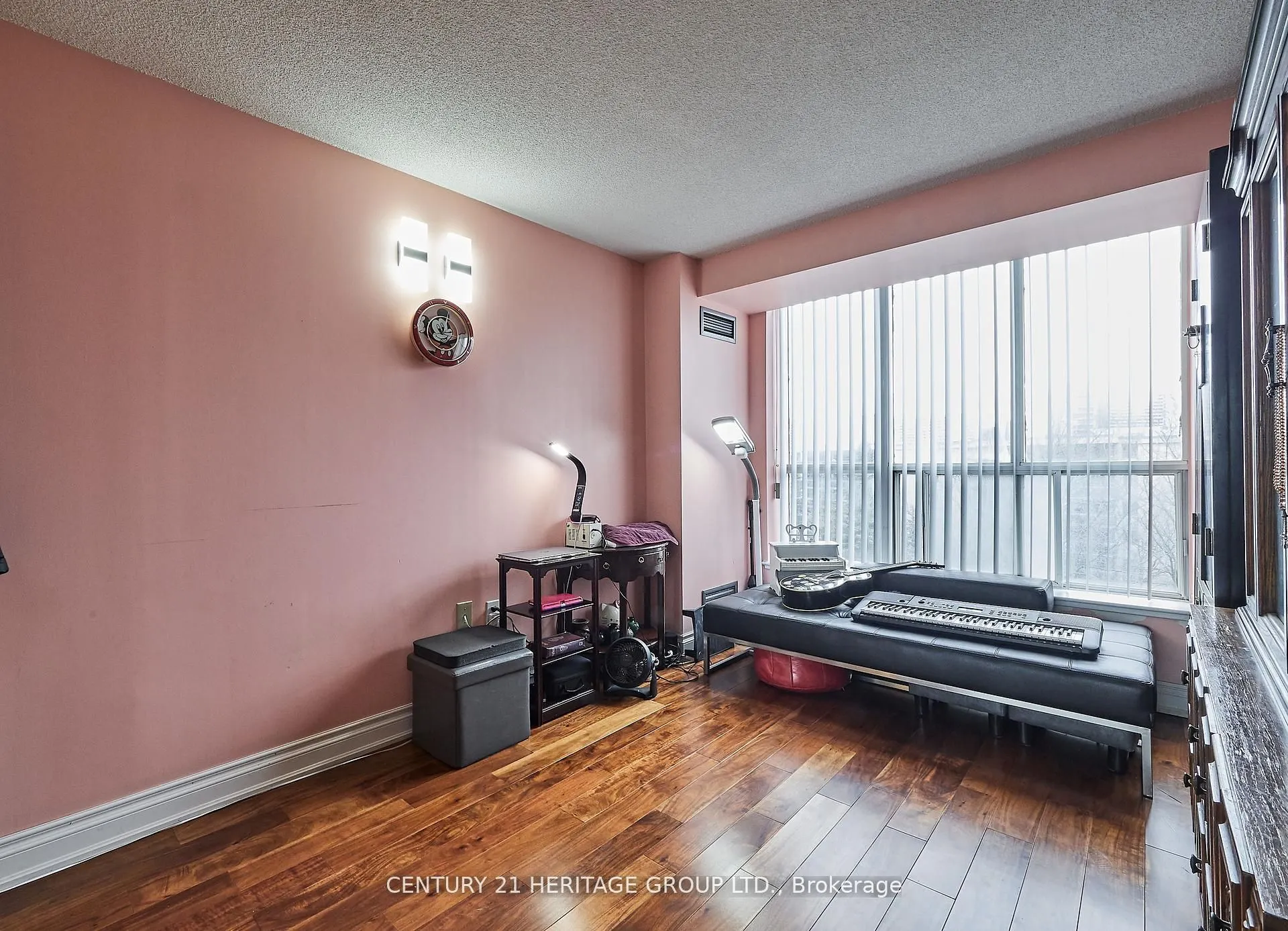 21 Overlea Boulevard, #511