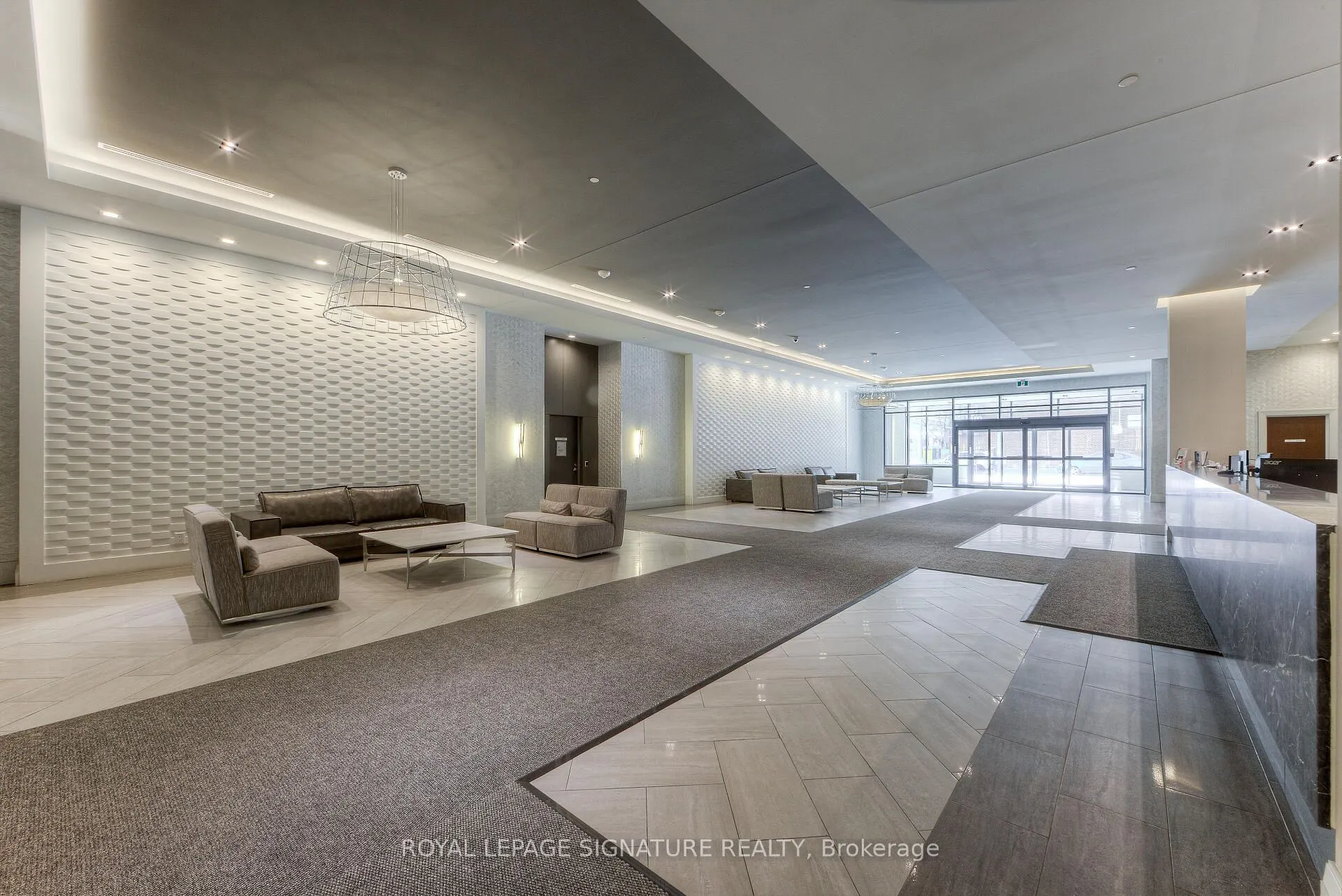 460 Adelaide Street E, #1811