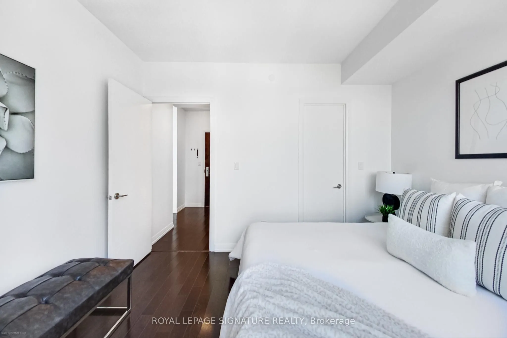 460 Adelaide Street E, #1811