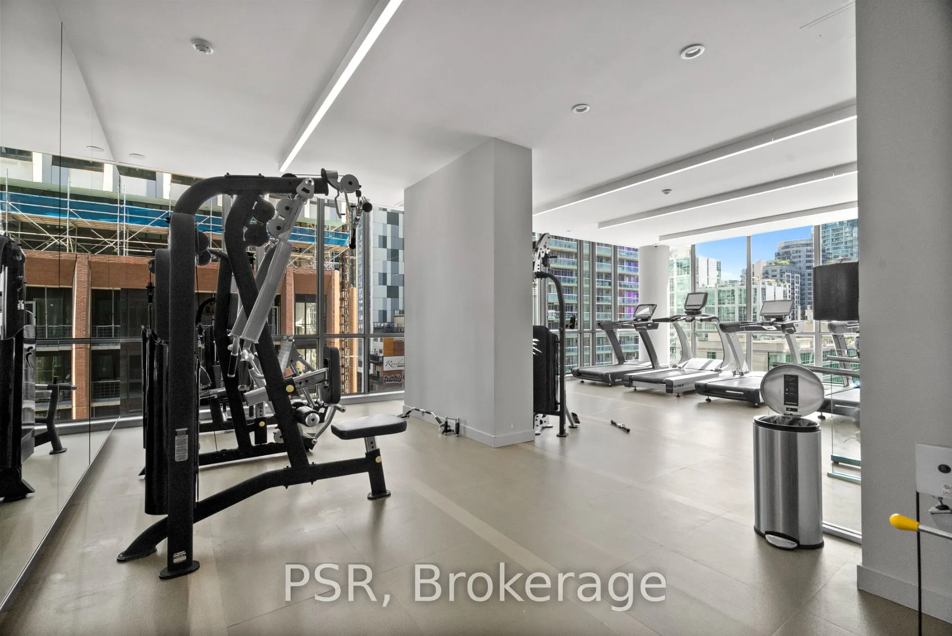 8 Charlotte Street, #2506