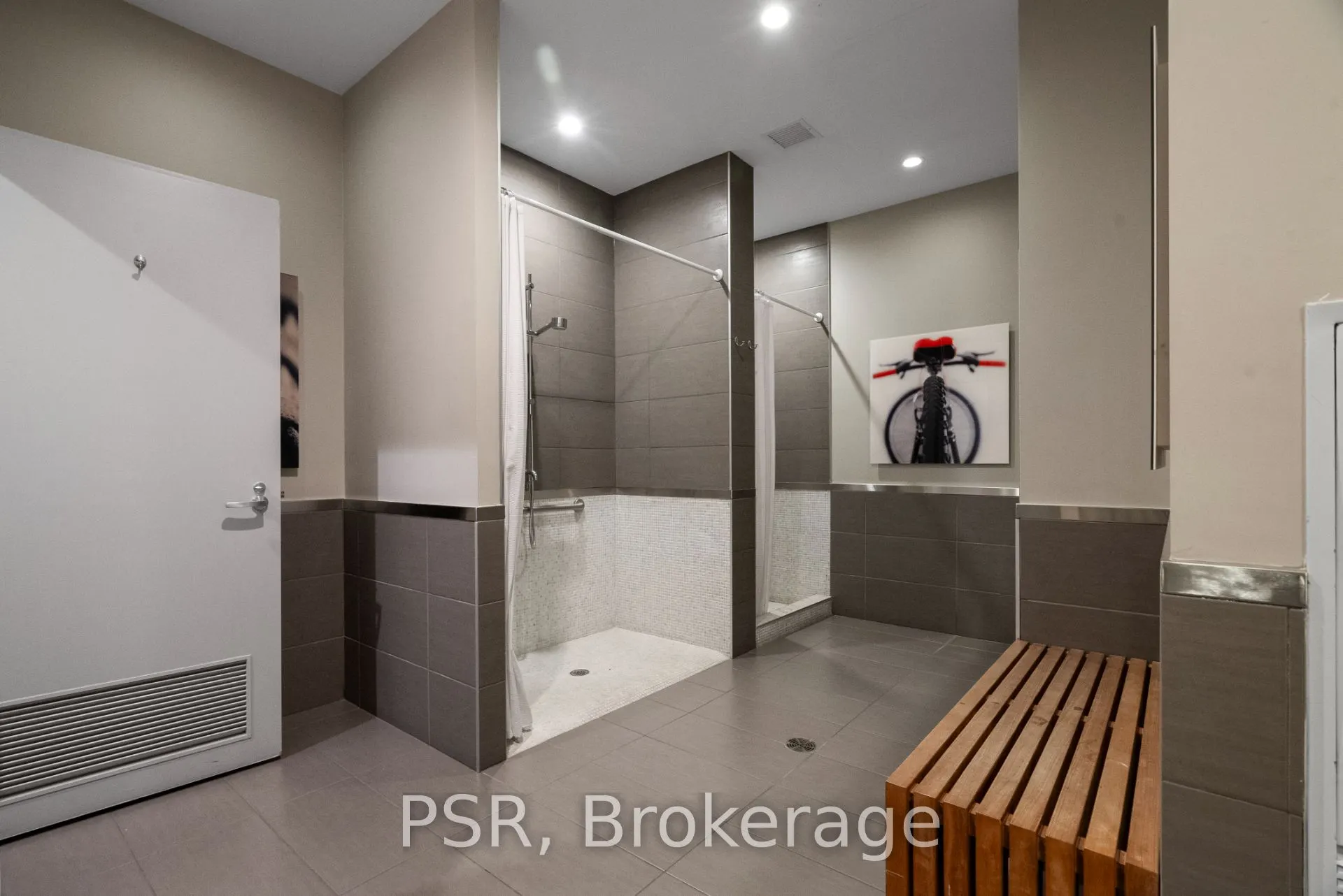8 Charlotte Street, #2506