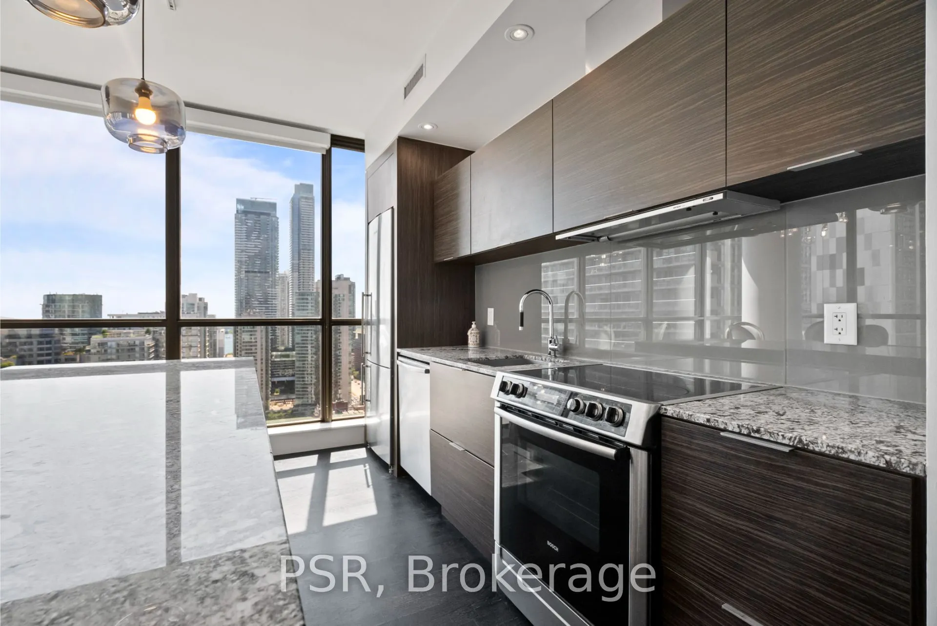 8 Charlotte Street, #2506
