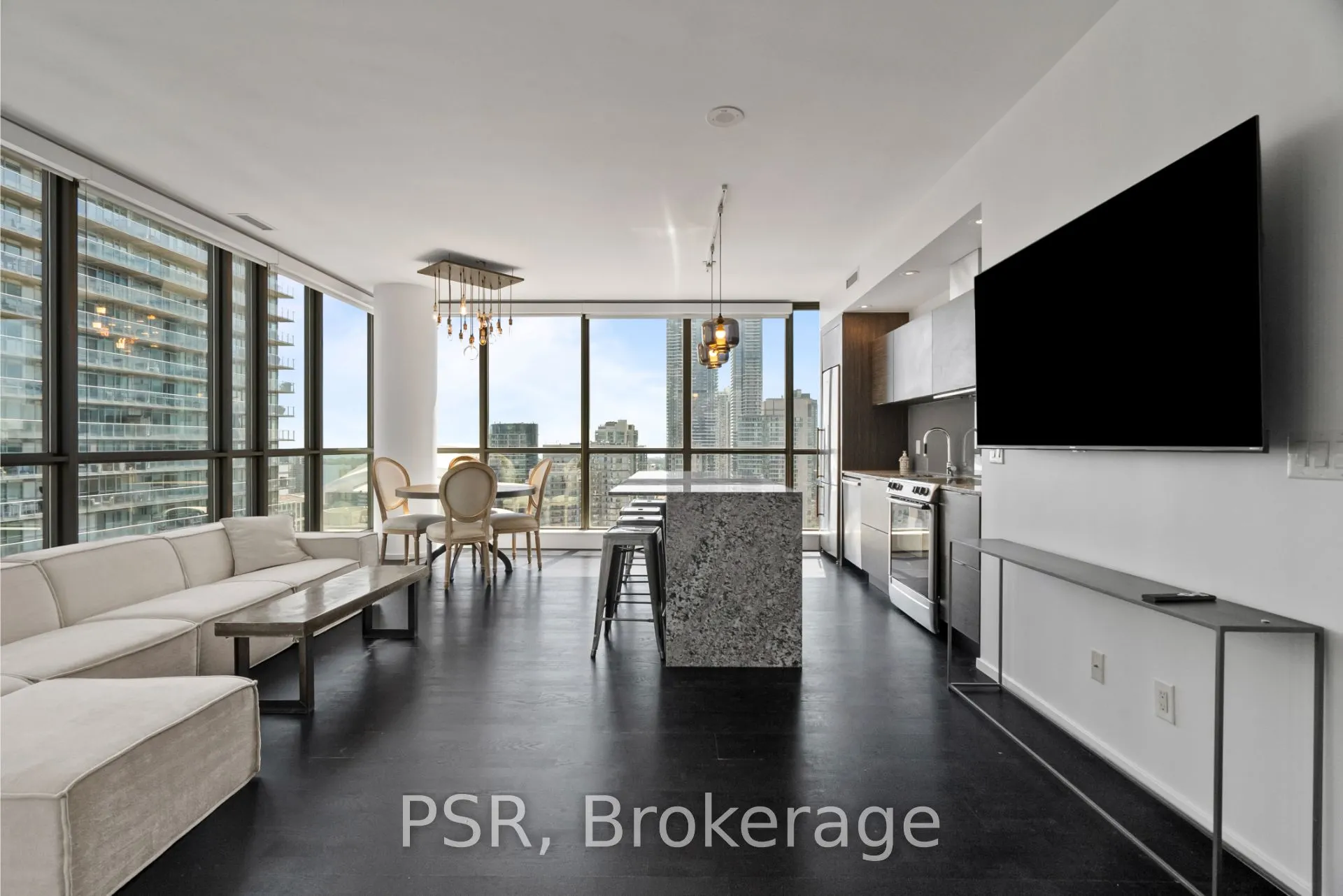 8 Charlotte Street, #2506