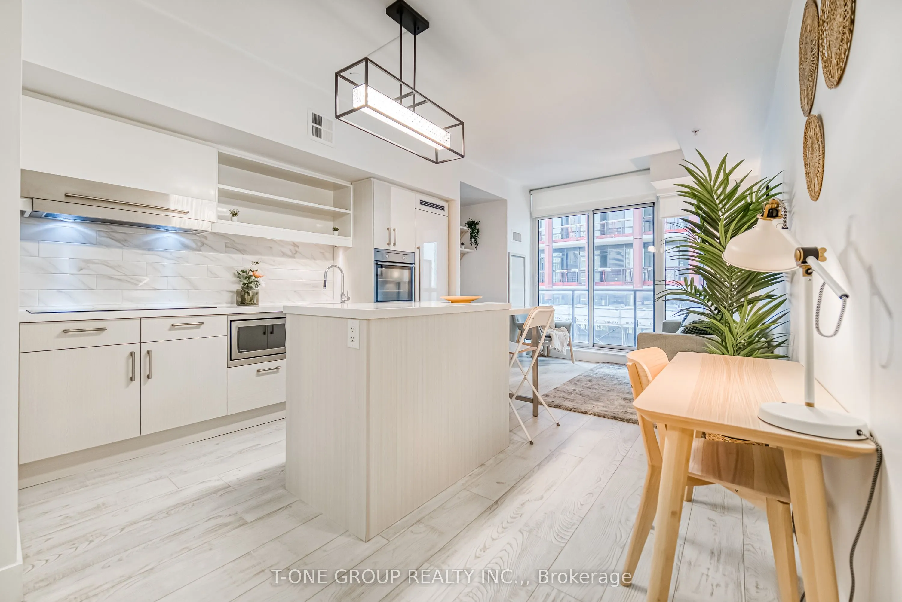 39 Sherbourne Street, #1201