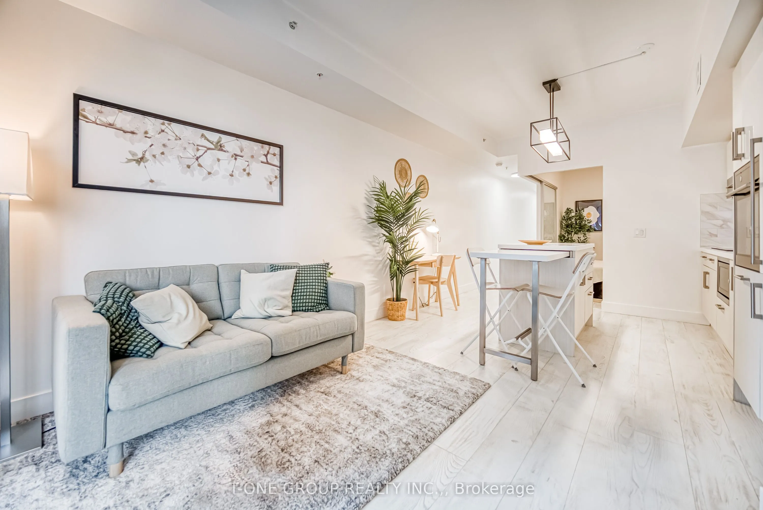 39 Sherbourne Street, #1201