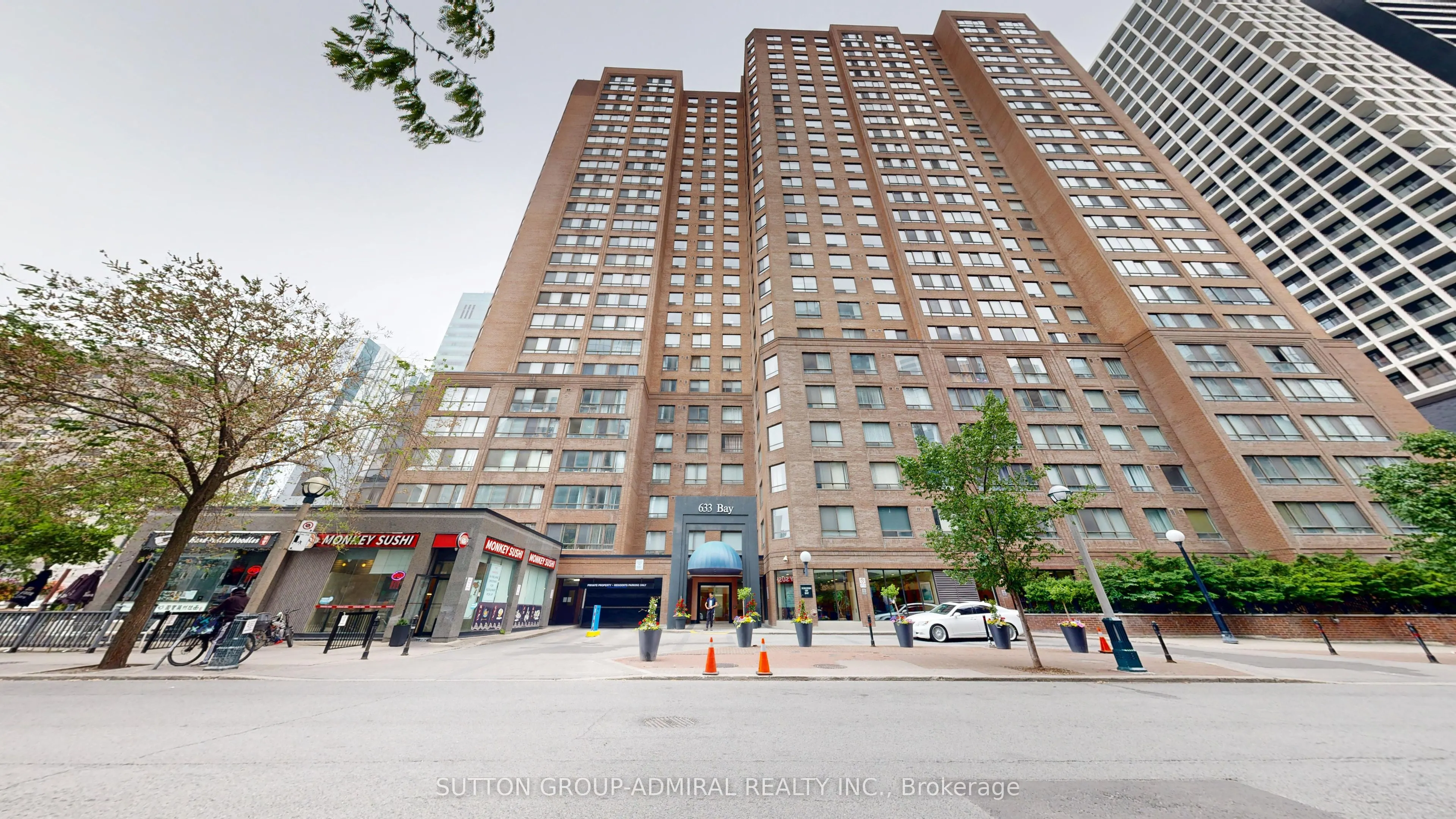 633 Bay Street, #201