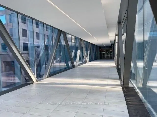 88 Harbour Street, #3702