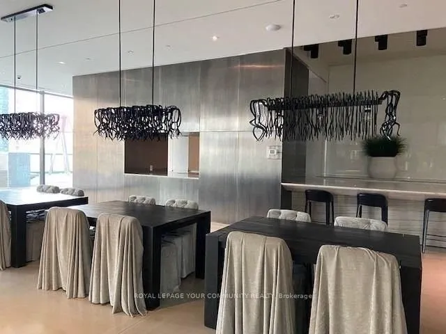 88 Harbour Street, #3702